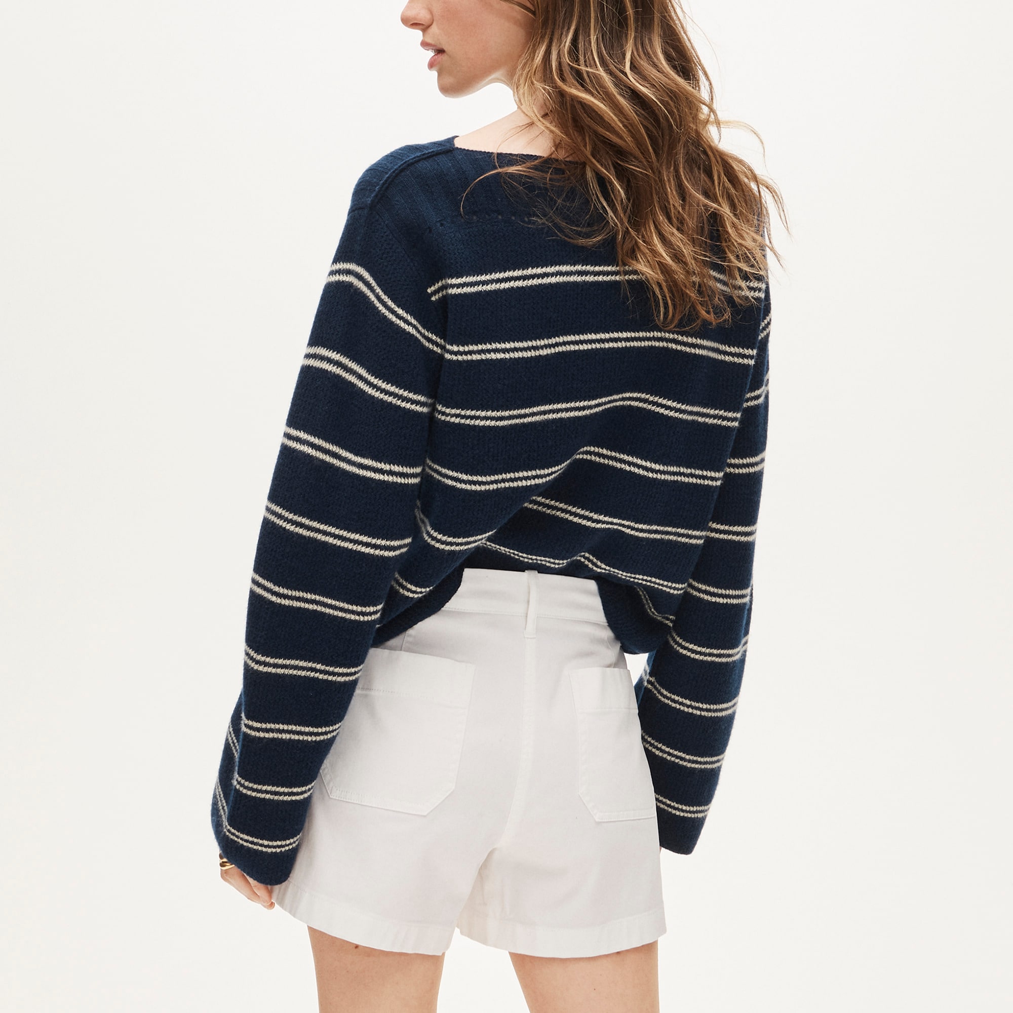Patch-pocket chino short - image 5