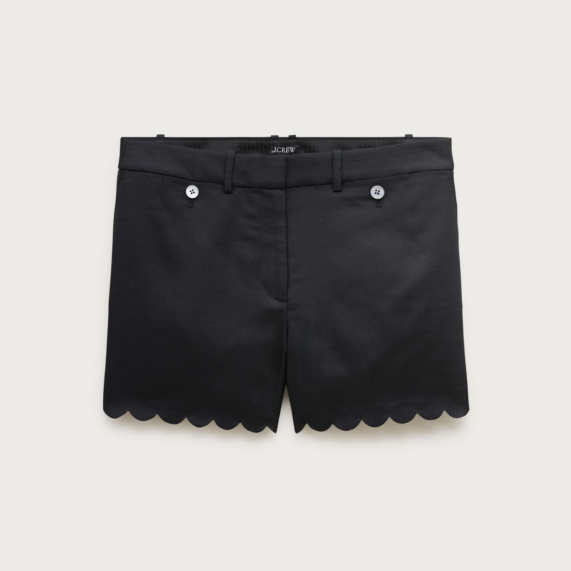Scalloped suit short in Gramercy linen blend
