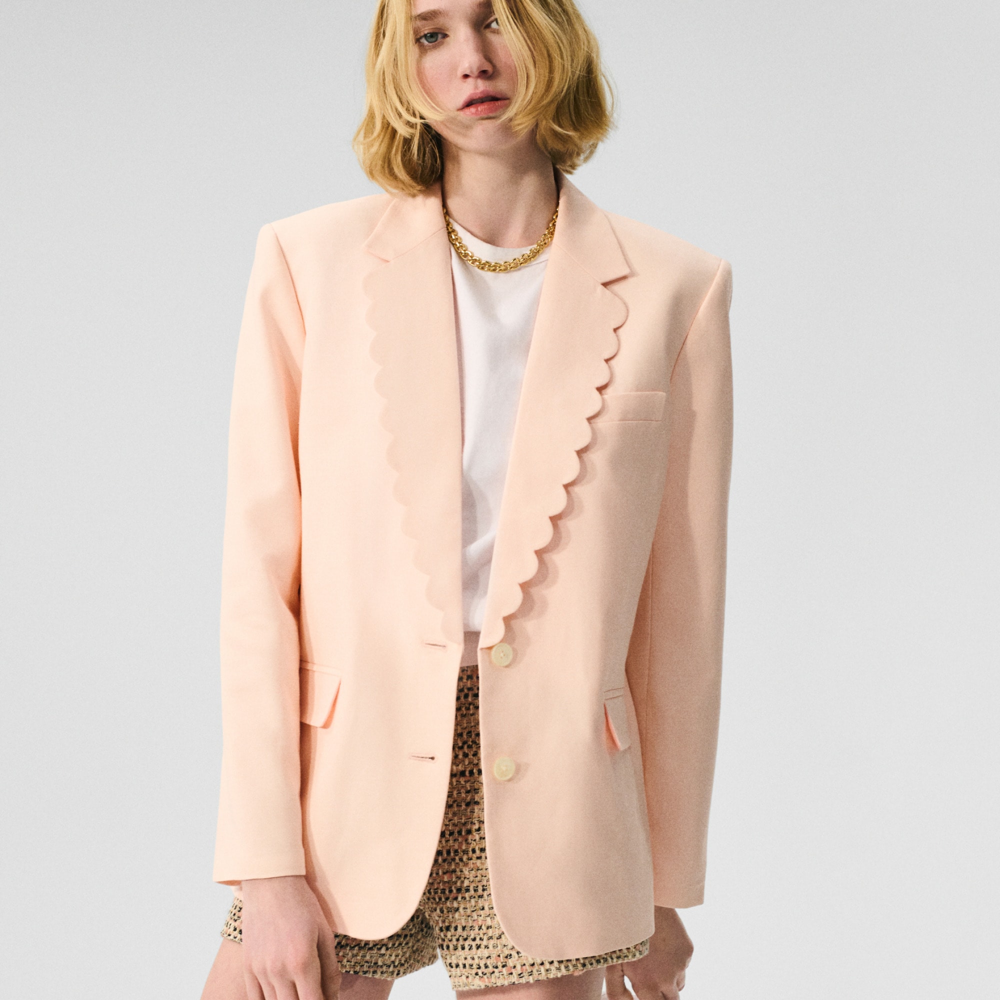  Gamine scallop-trim blazer in Gramercy linen blend