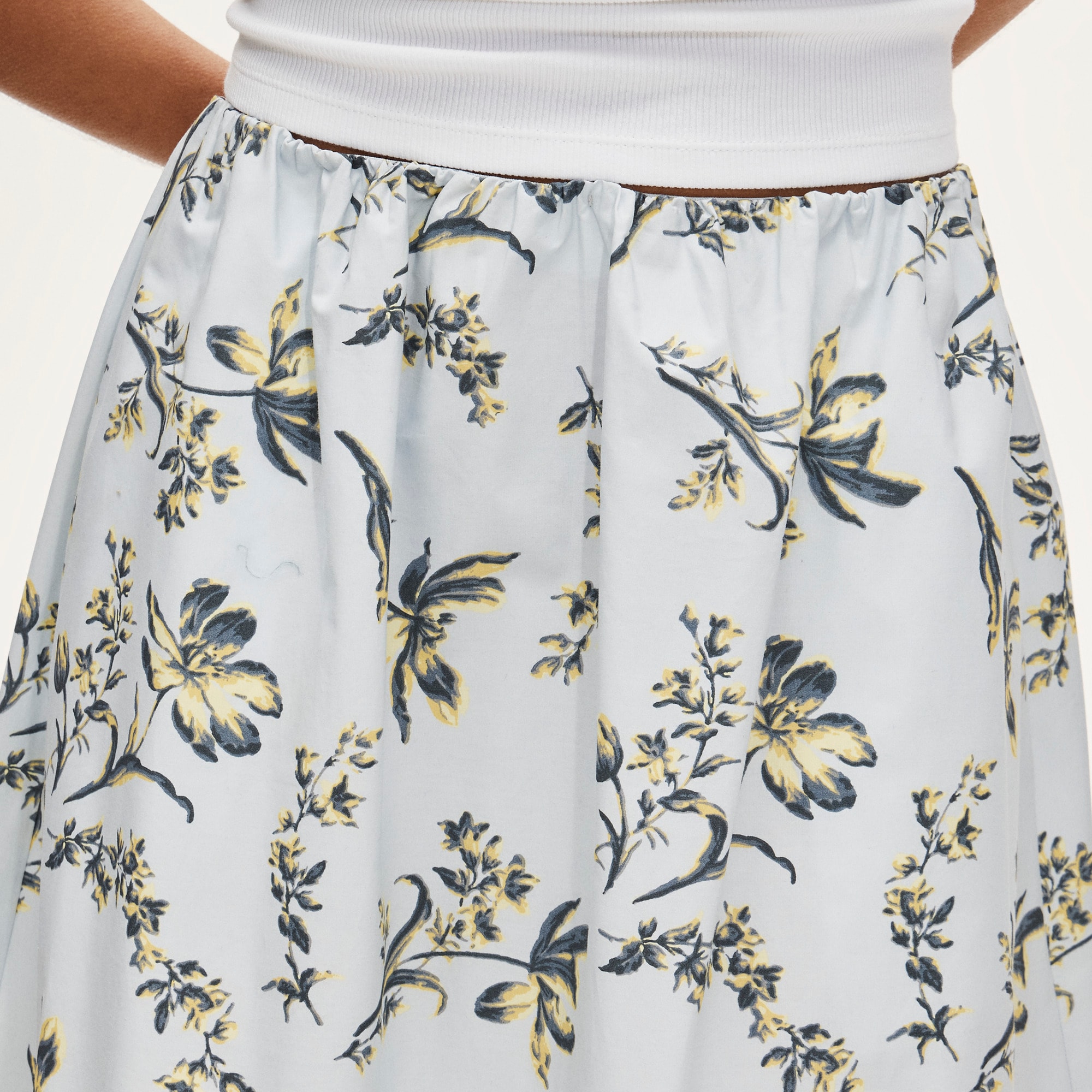 Pull-on midi skirt in lotus print - image 3