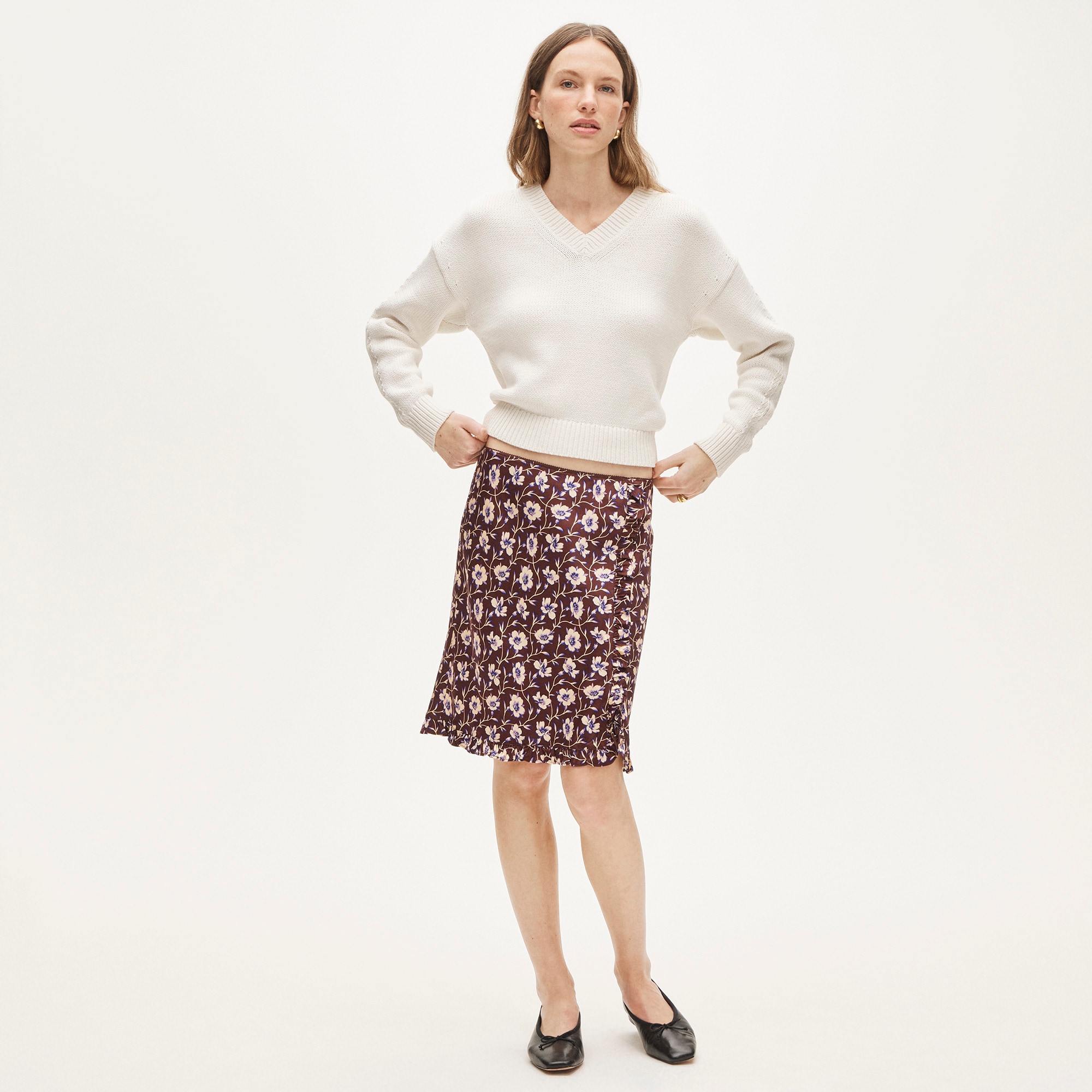 Side-ruffle slip skirt in viscose charmeuse floral