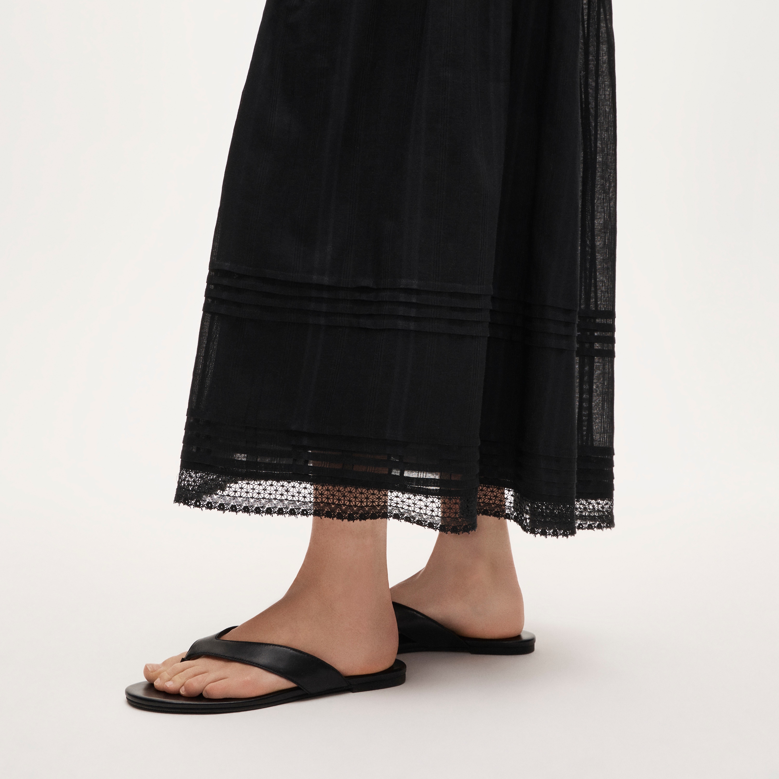 Midi skirt in embroidered dobby