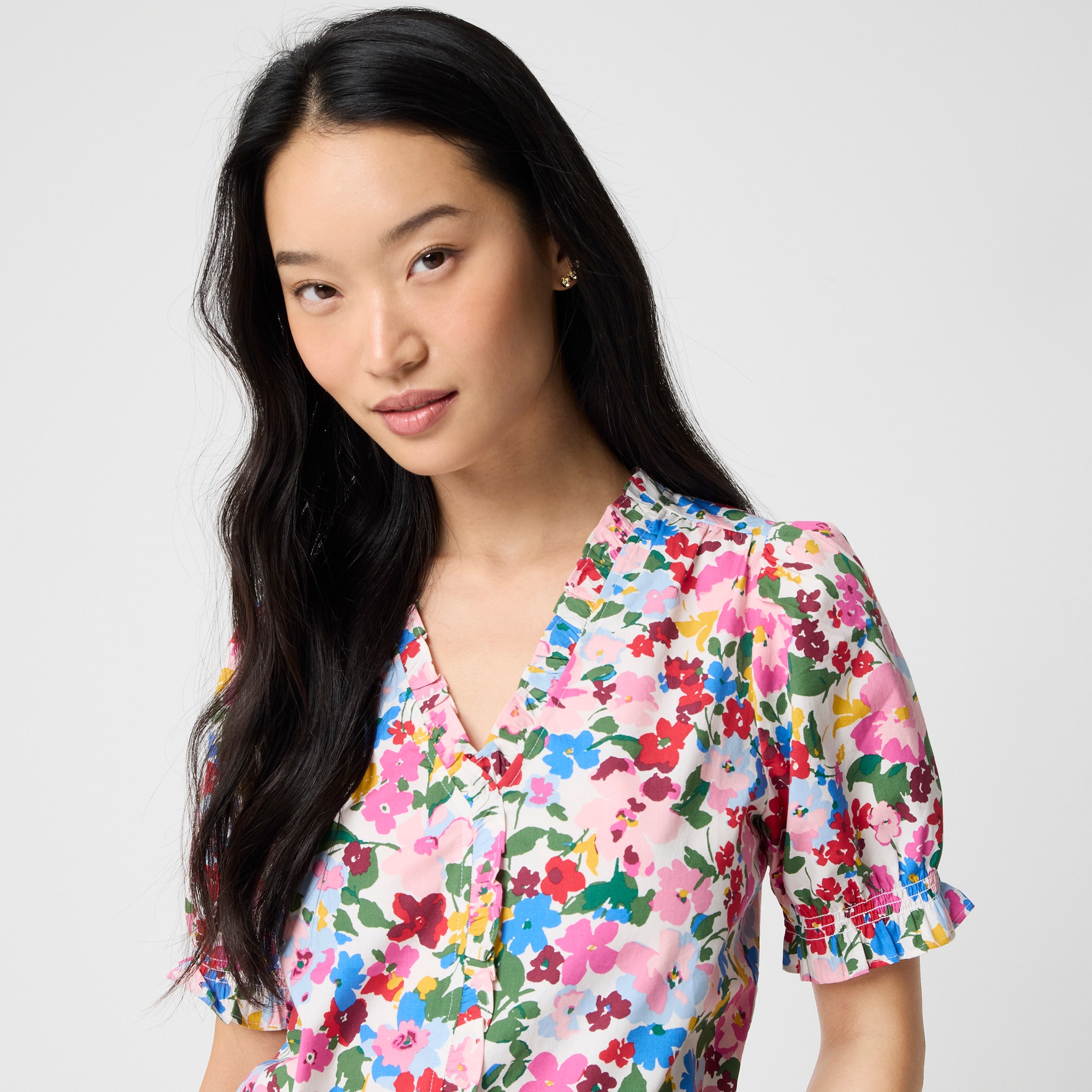Short-sleeve floral ruffle top