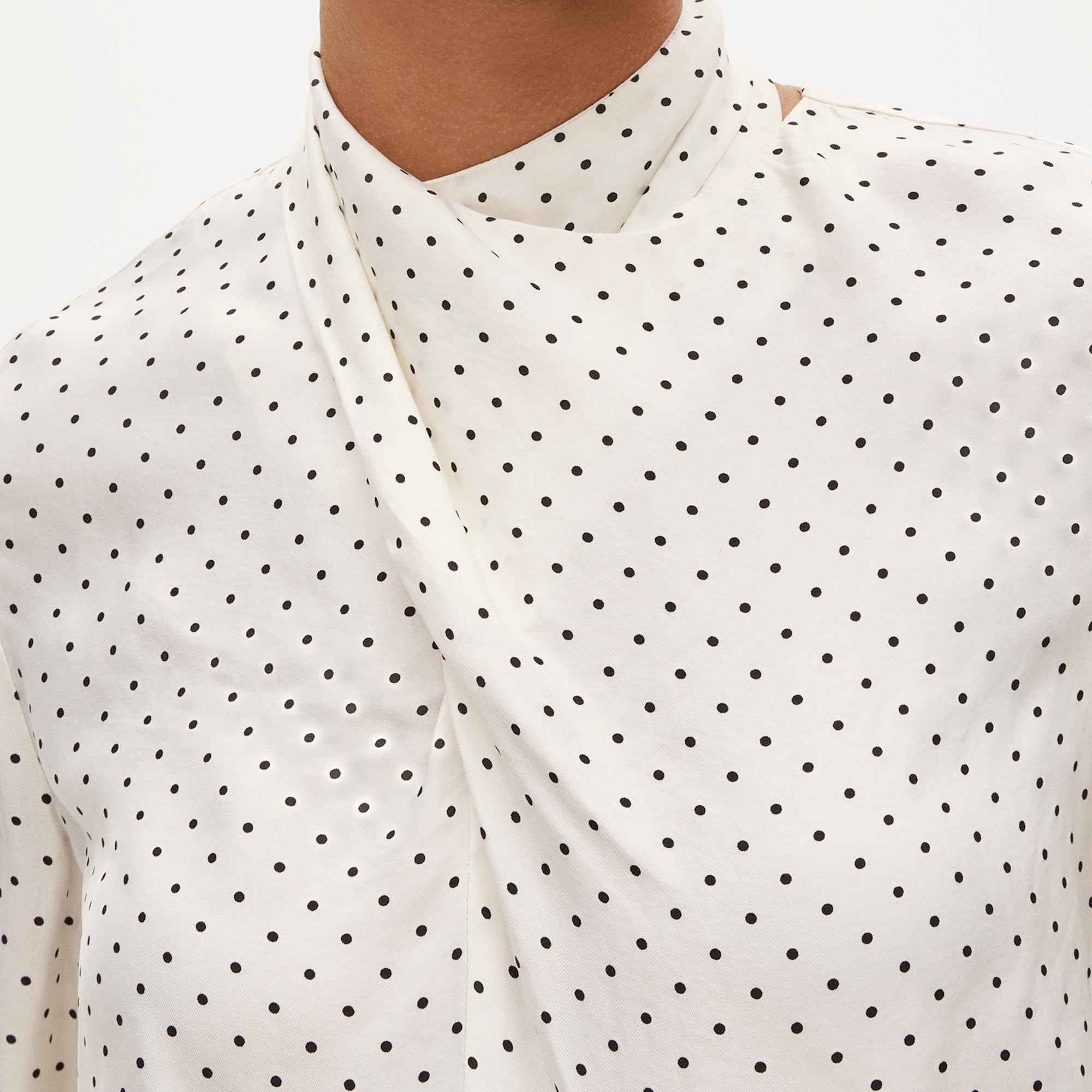 Scarf-neck shirt - image 4