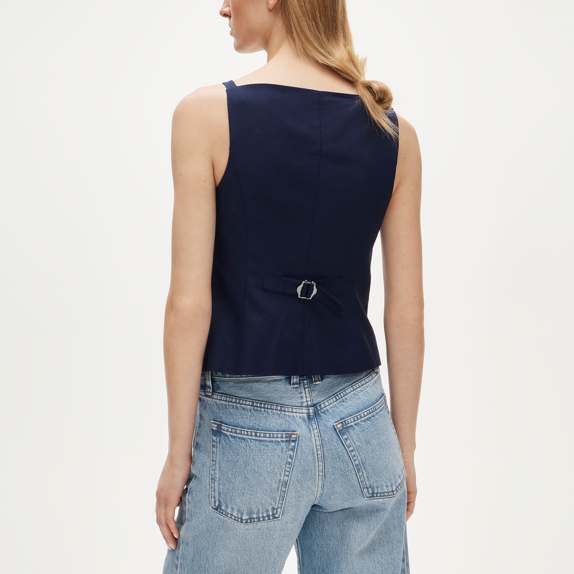 Button-up cutaway tank top in Gramercy linen blend