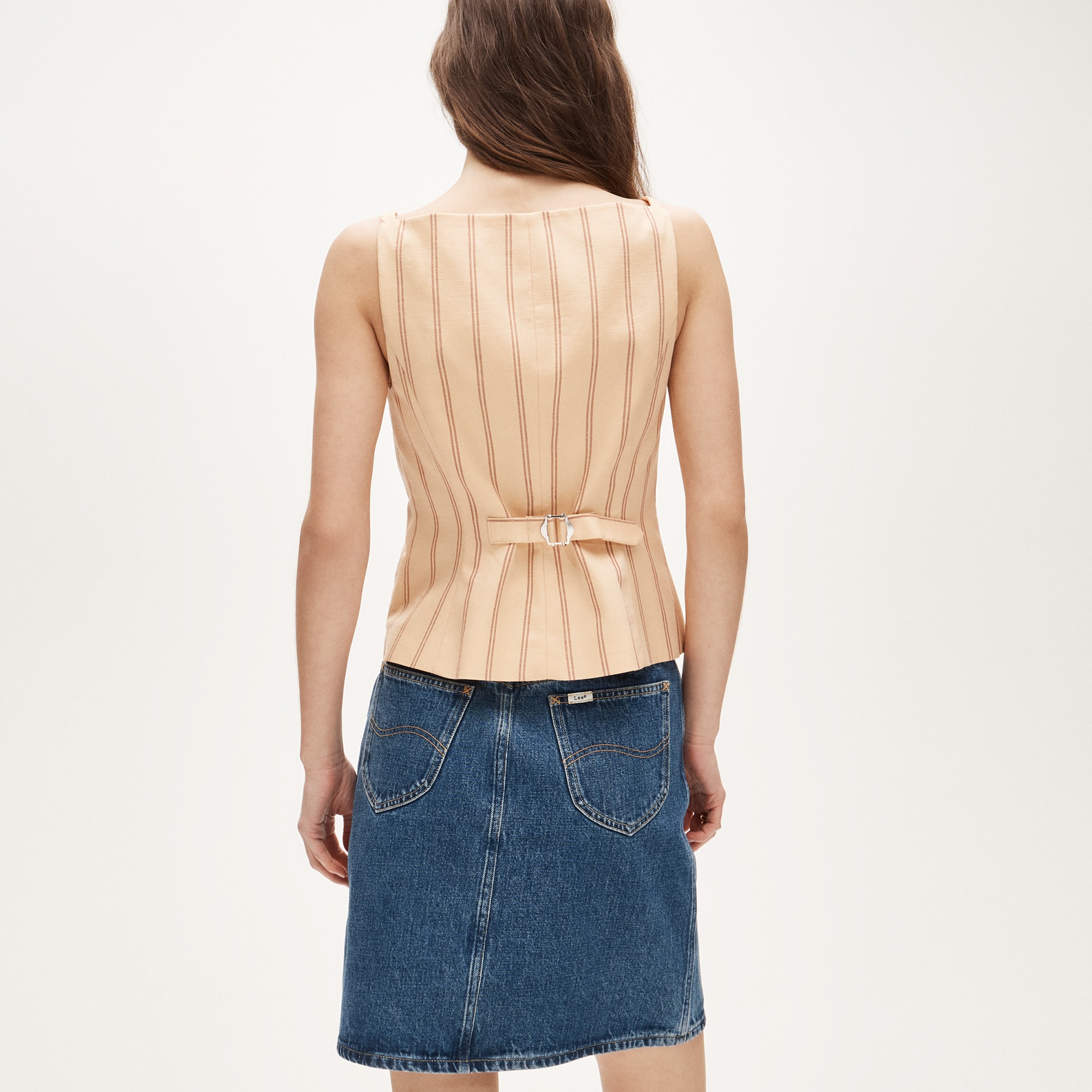 Button-up Cutaway Tank Top In Striped Gramercy Linen Blend For