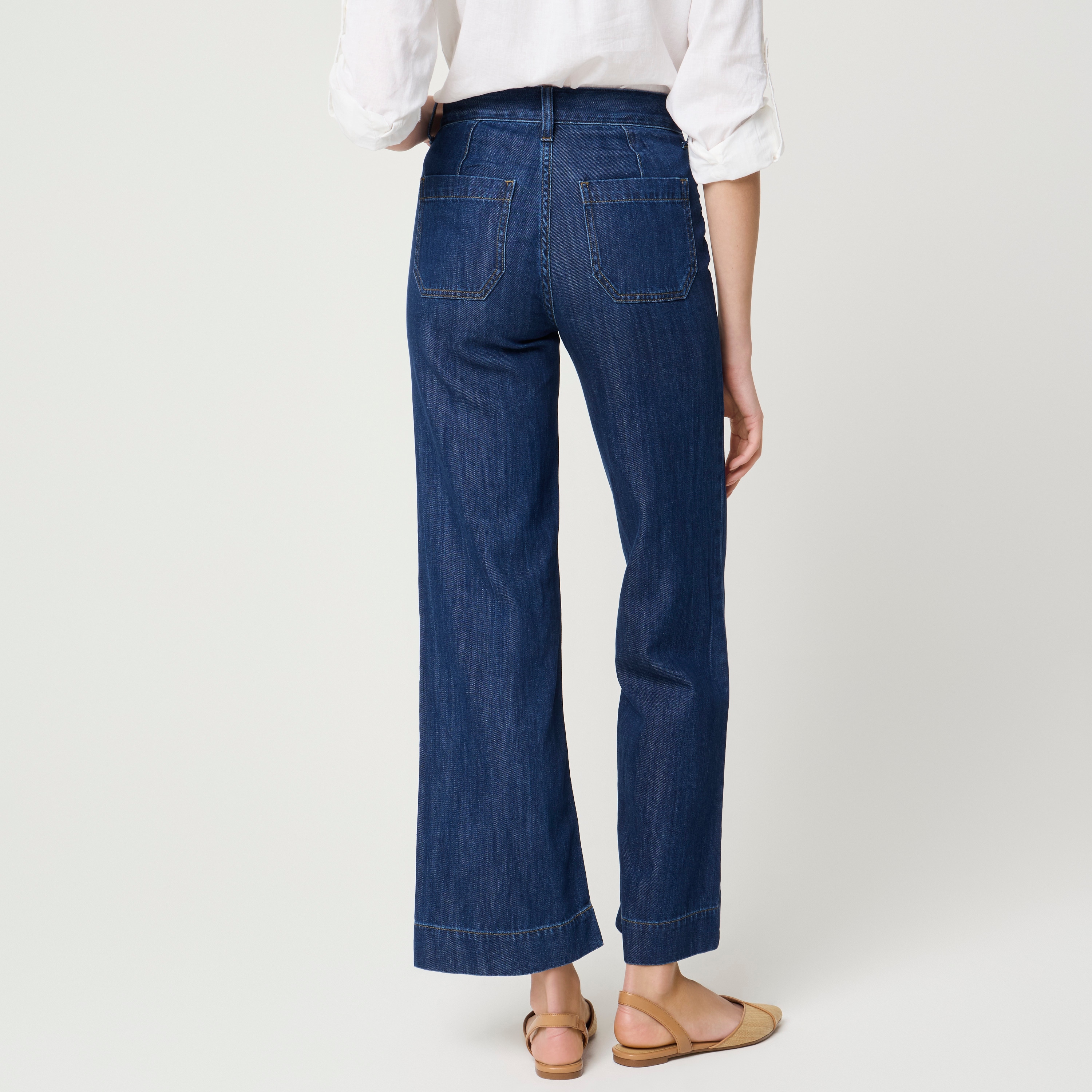 Light-feel Lizzie wide-leg jean