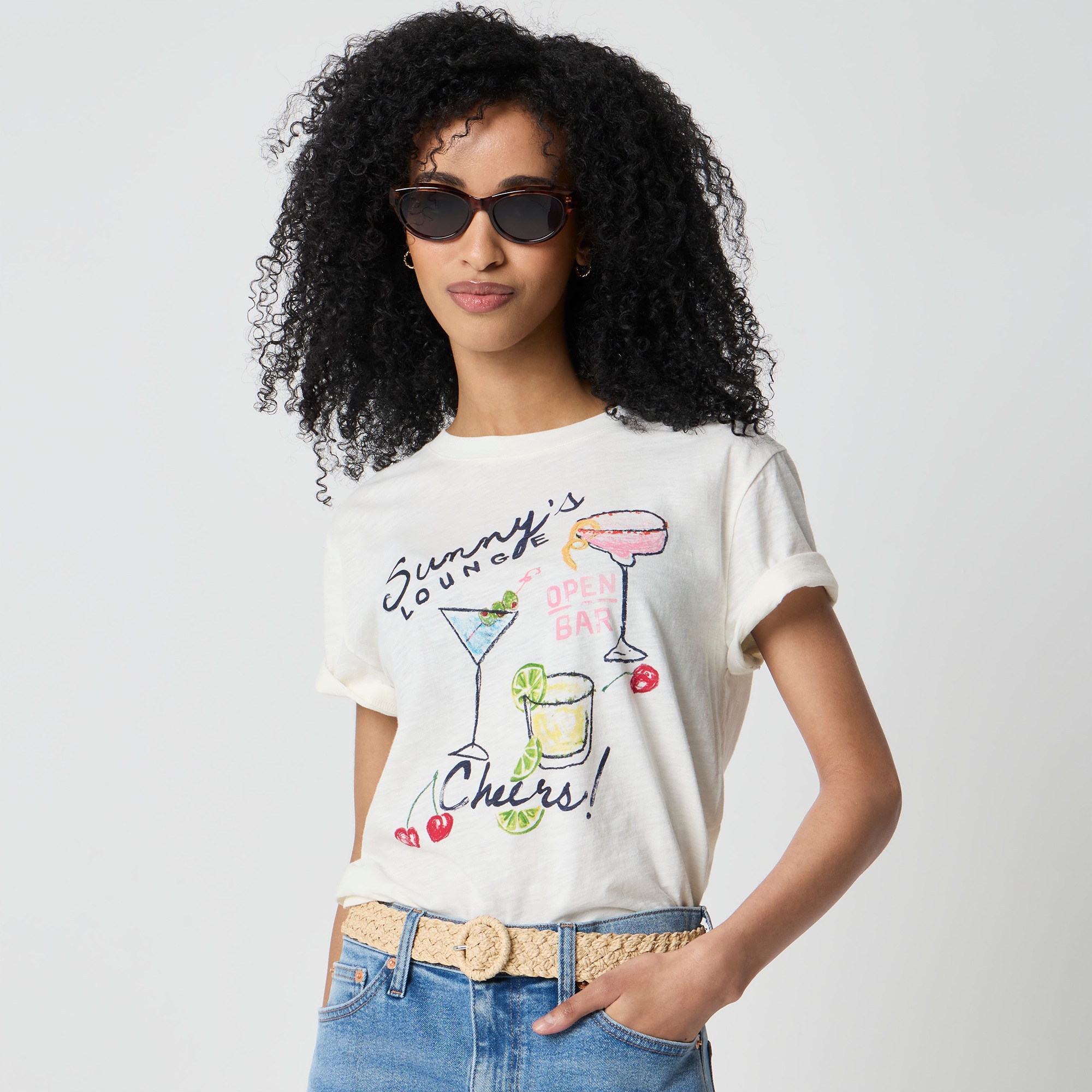 "Sunny's lounge" graphic tee