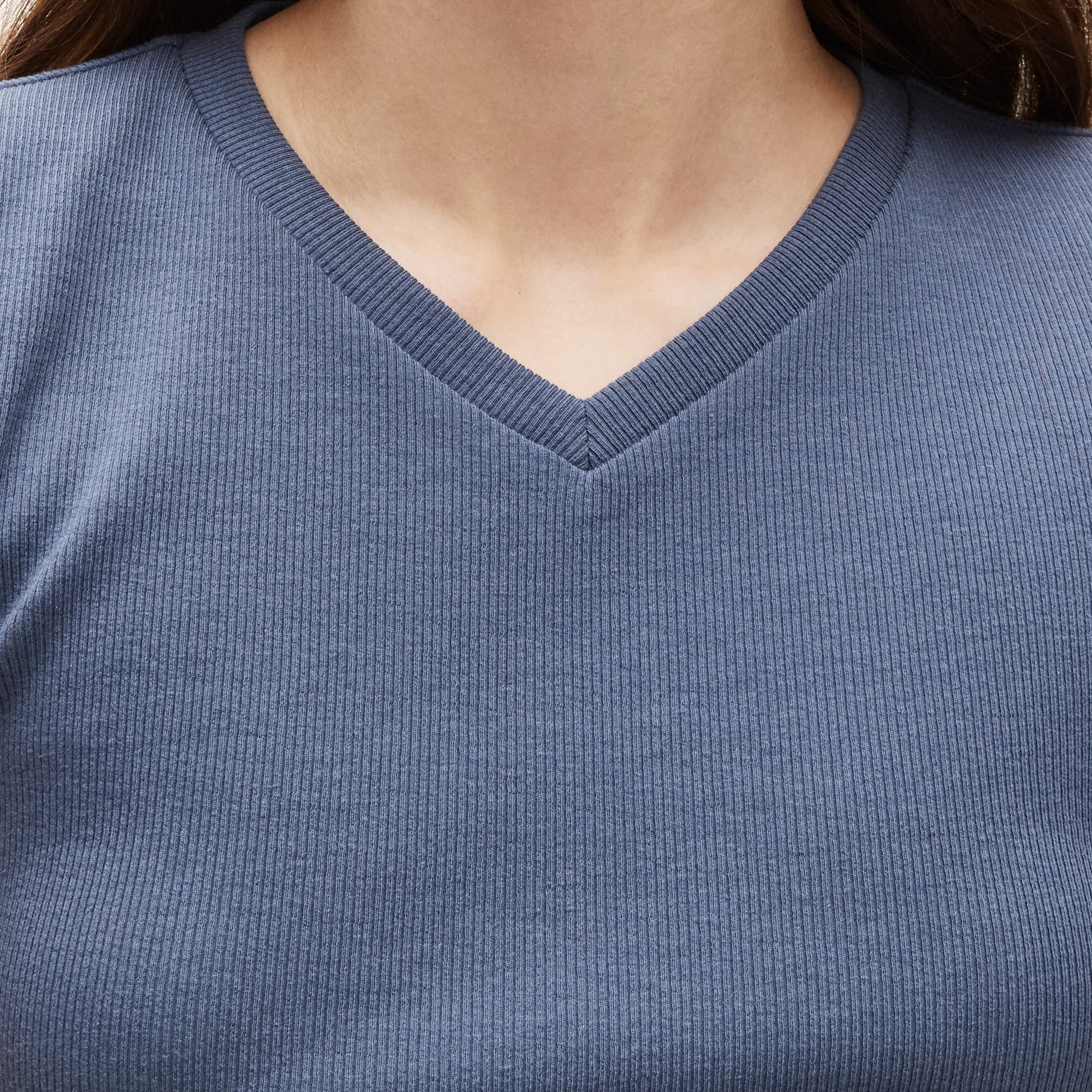 Perfect rib high V-neck T-shirt - image 5