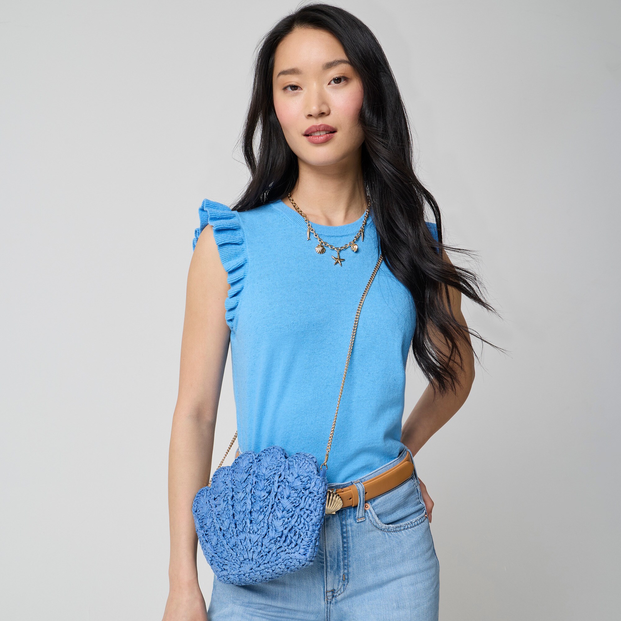 Woven shell clutch