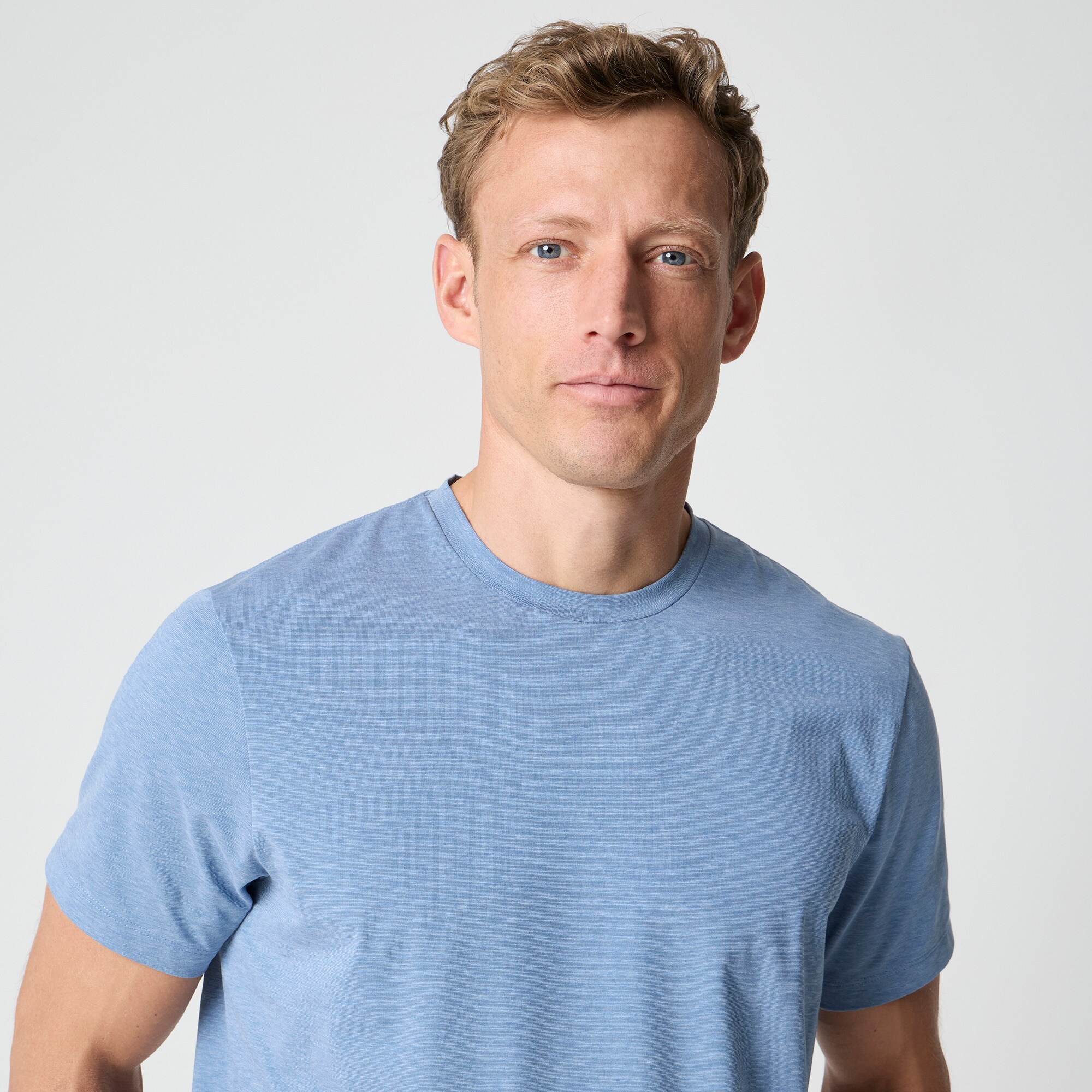 Performance tee
