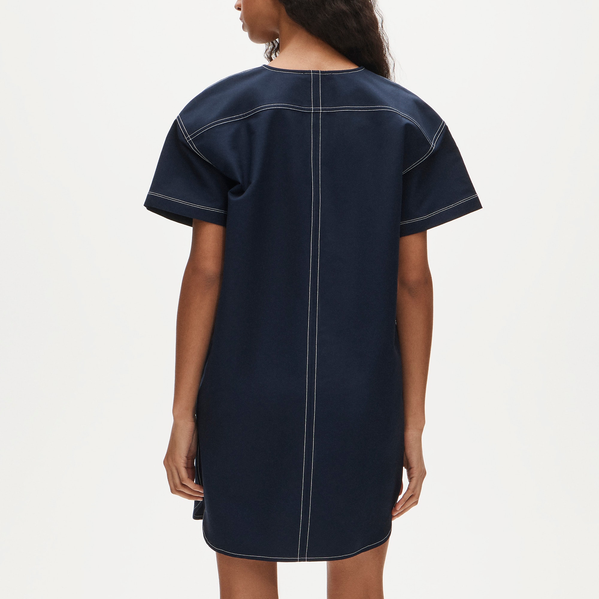Patch-pocket pullover dress in structured cotton poplin - image 4