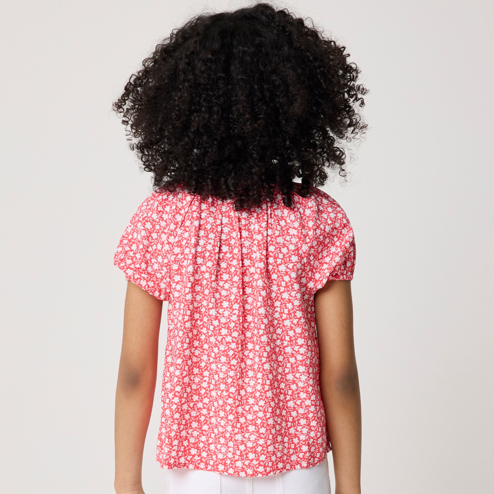 Girls' puff-sleeve top