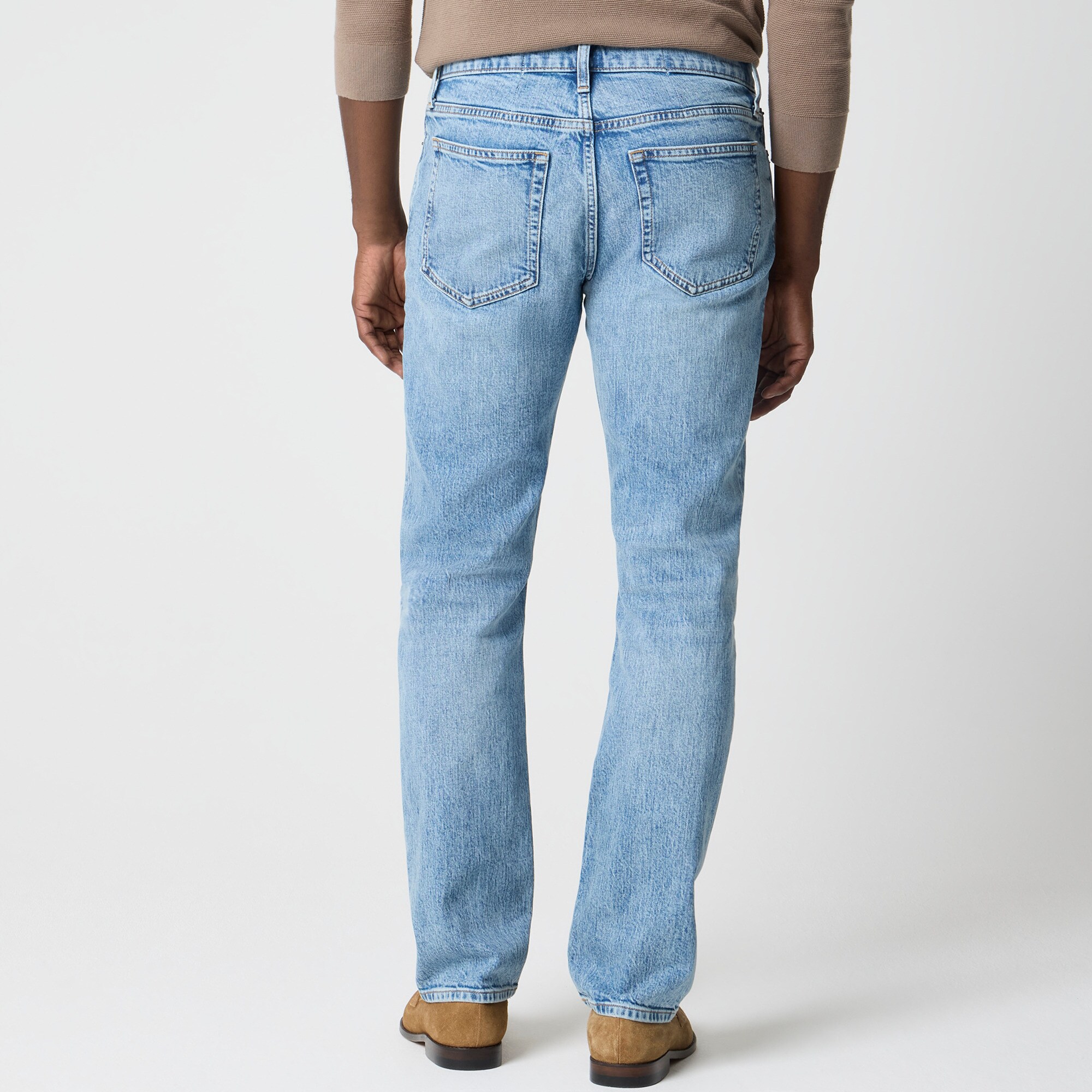 Straight-fit jean in vintage stretch