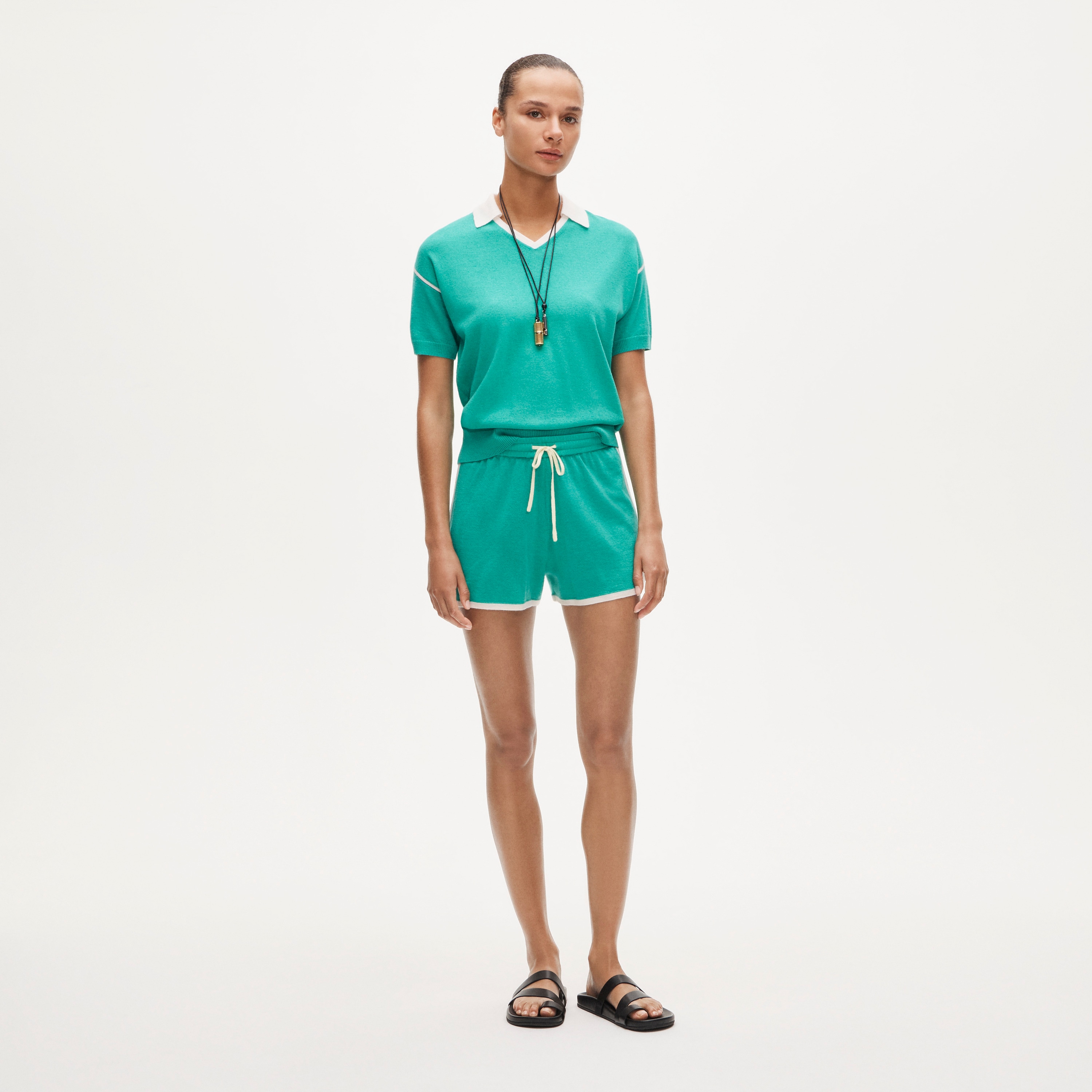 Featherweight cashmere drawstring short