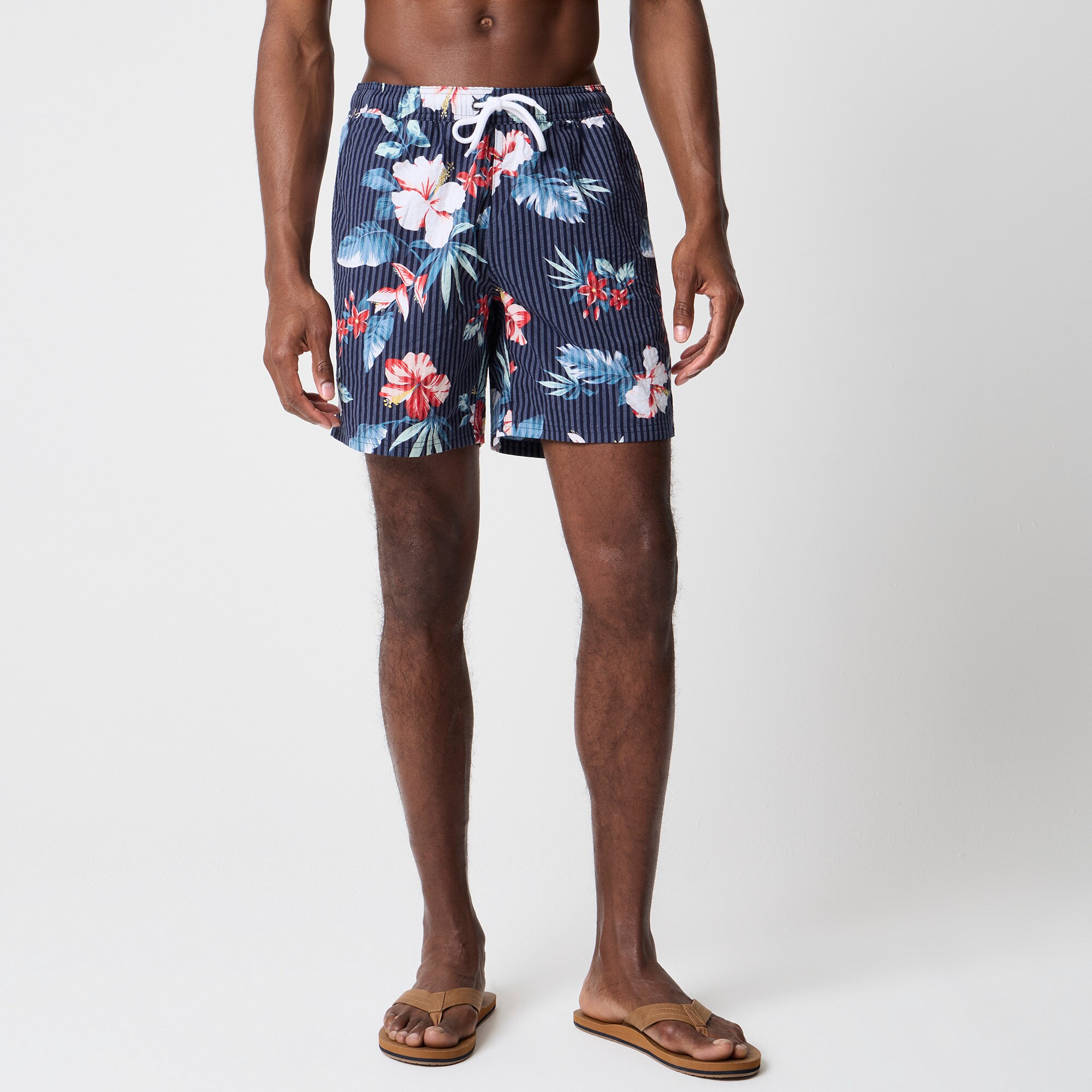 7" mesh-lined swim trunk