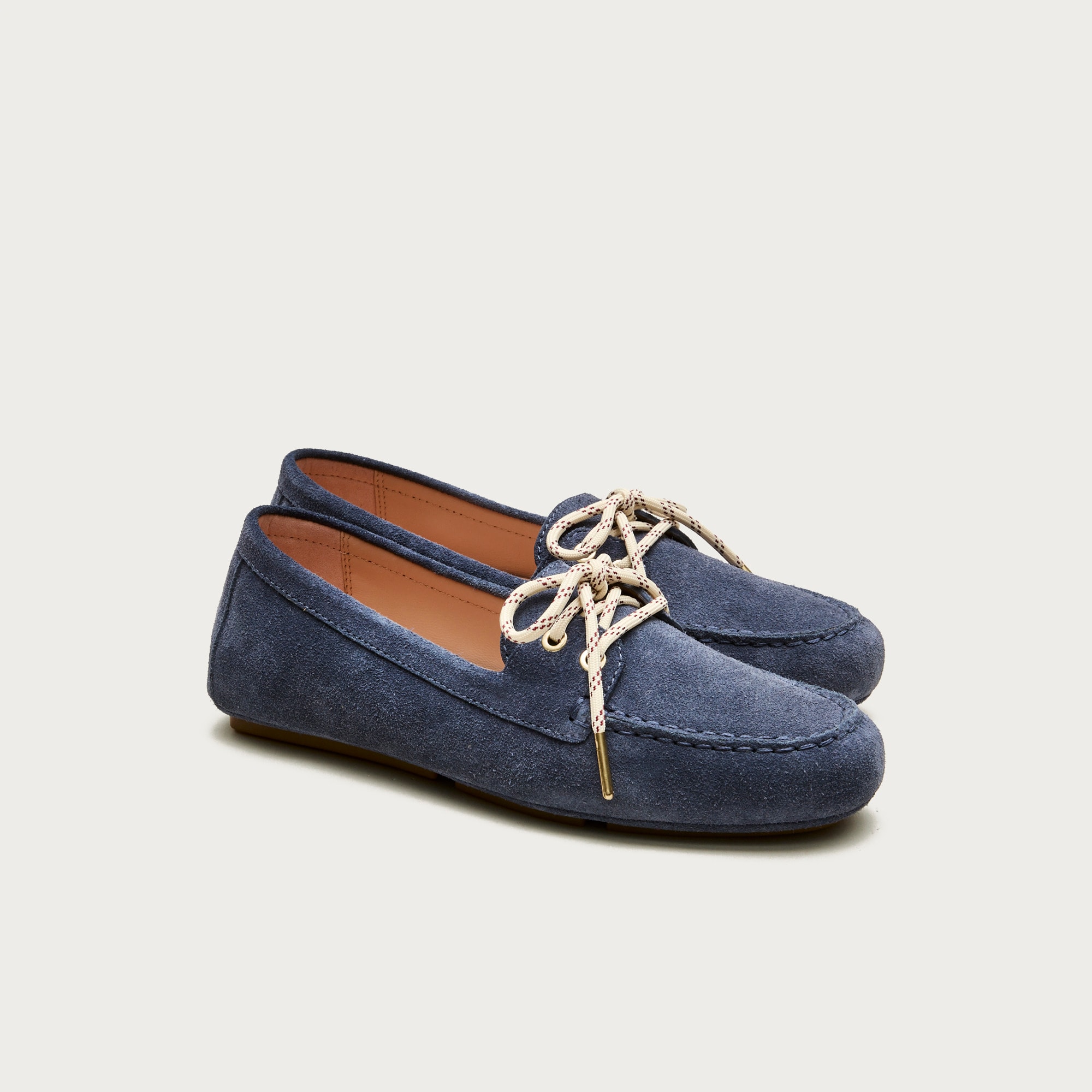 Driving loafers in suede with two sets of laces