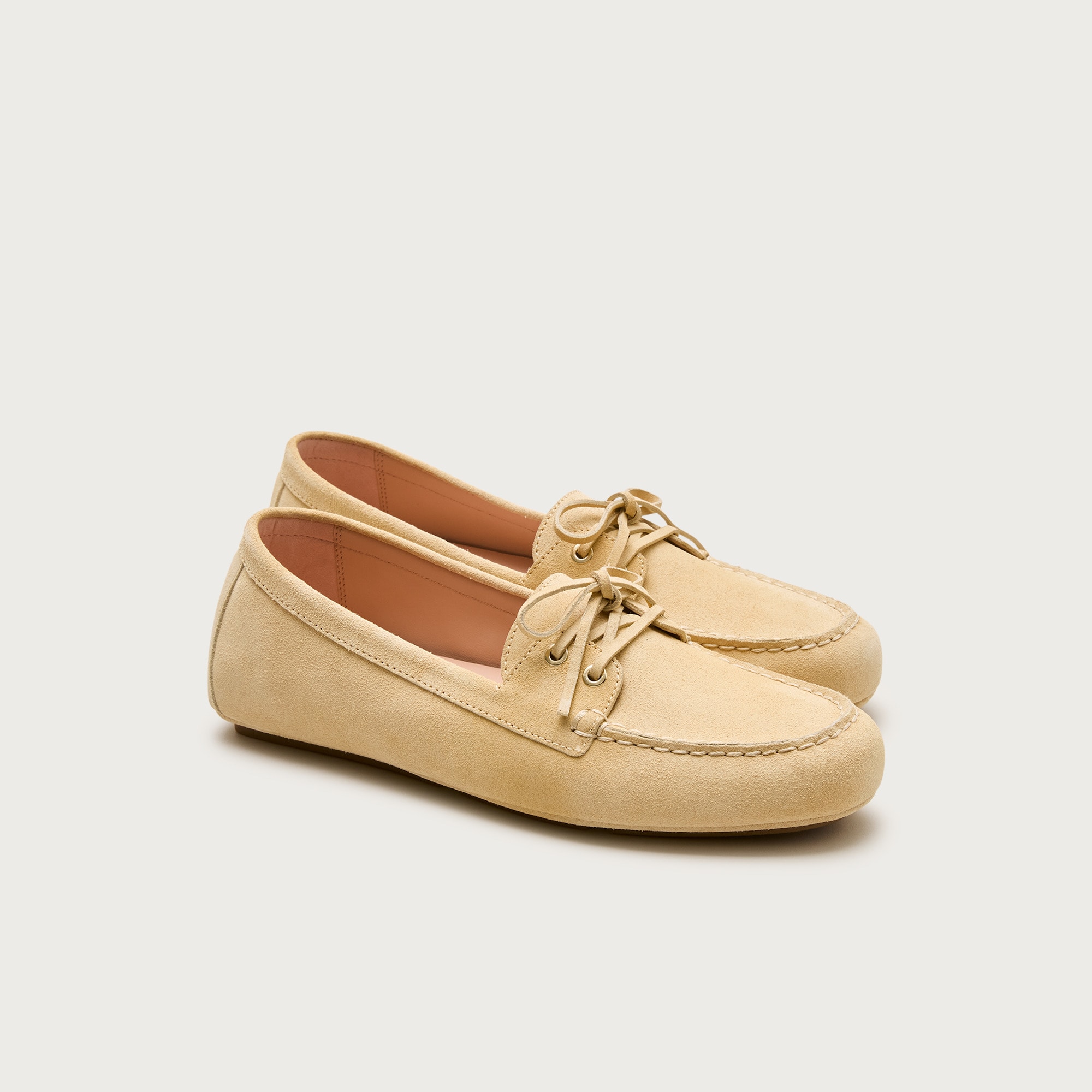 Driving loafers in suede with two sets of laces