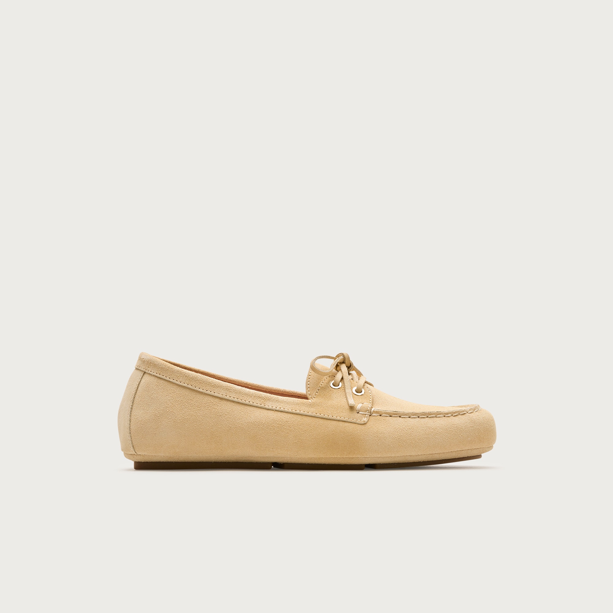 Driving loafers in suede with two sets of laces