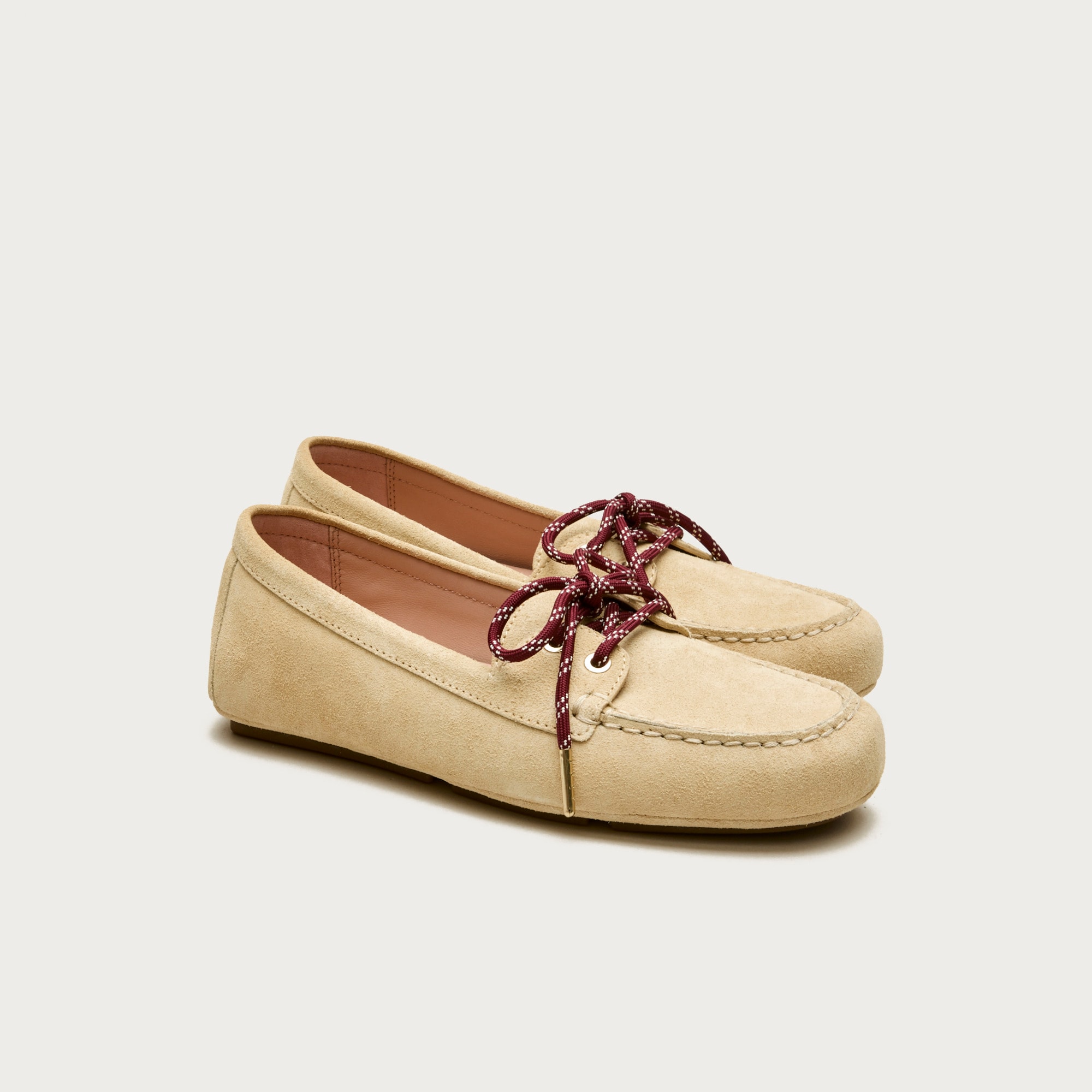 Driving loafers in suede with two sets of laces