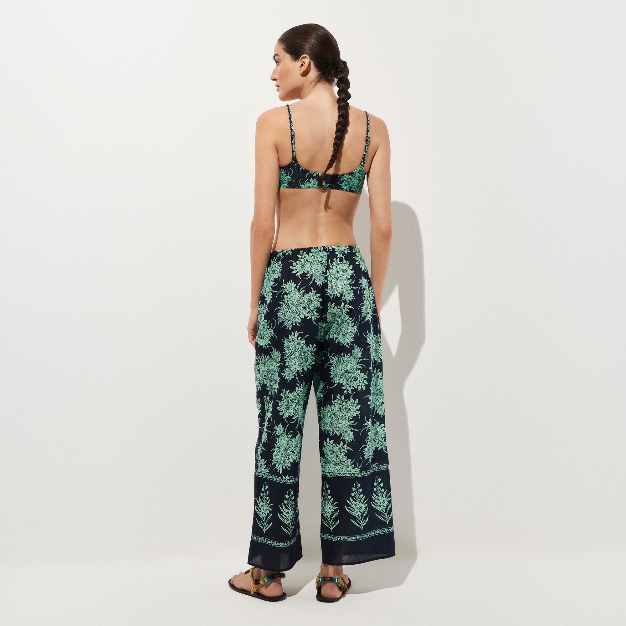 Beach pant in pineapple print - image 4