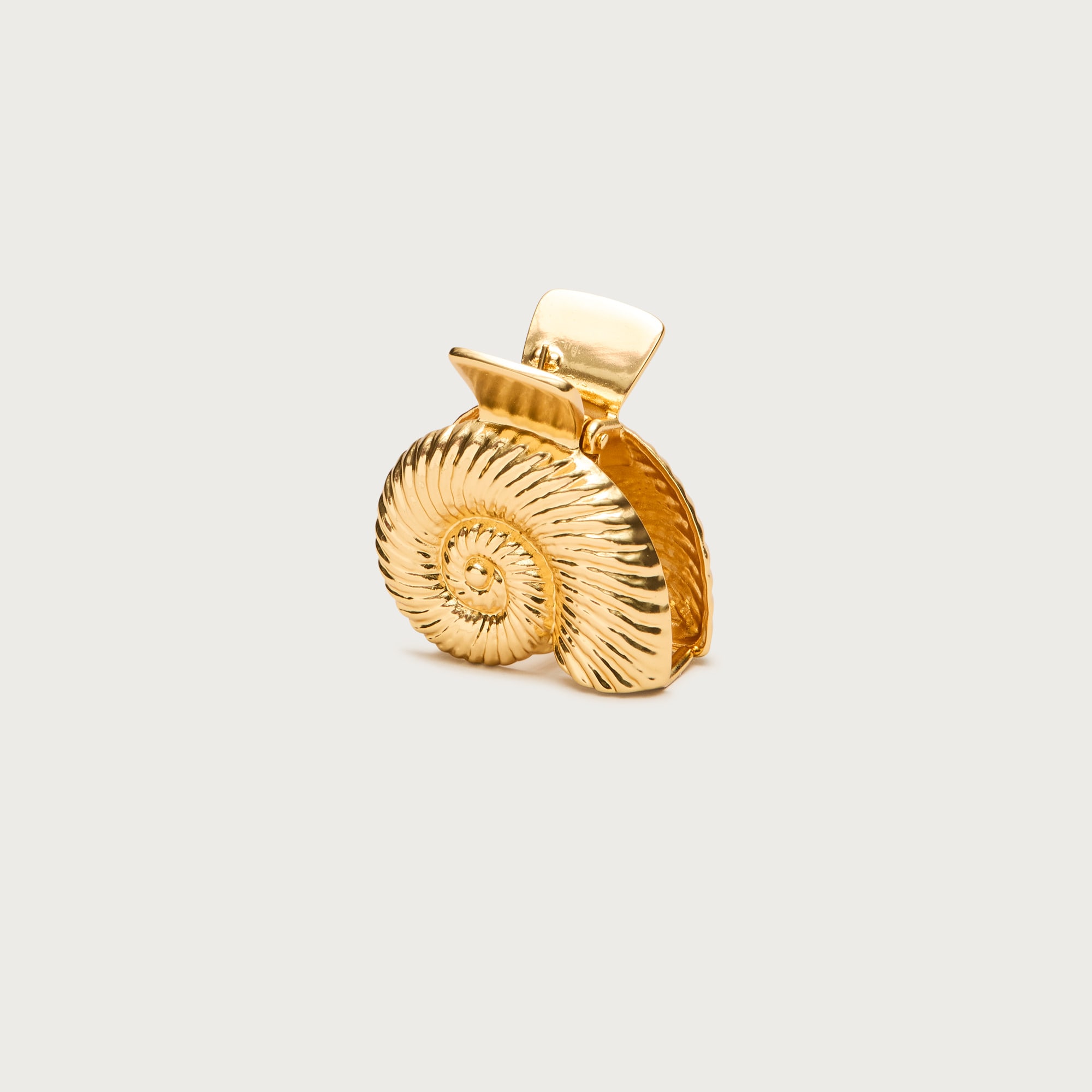【MARNO】Jules hair clip Metallic Shell Claw Hair Clip For Women | J.Crew