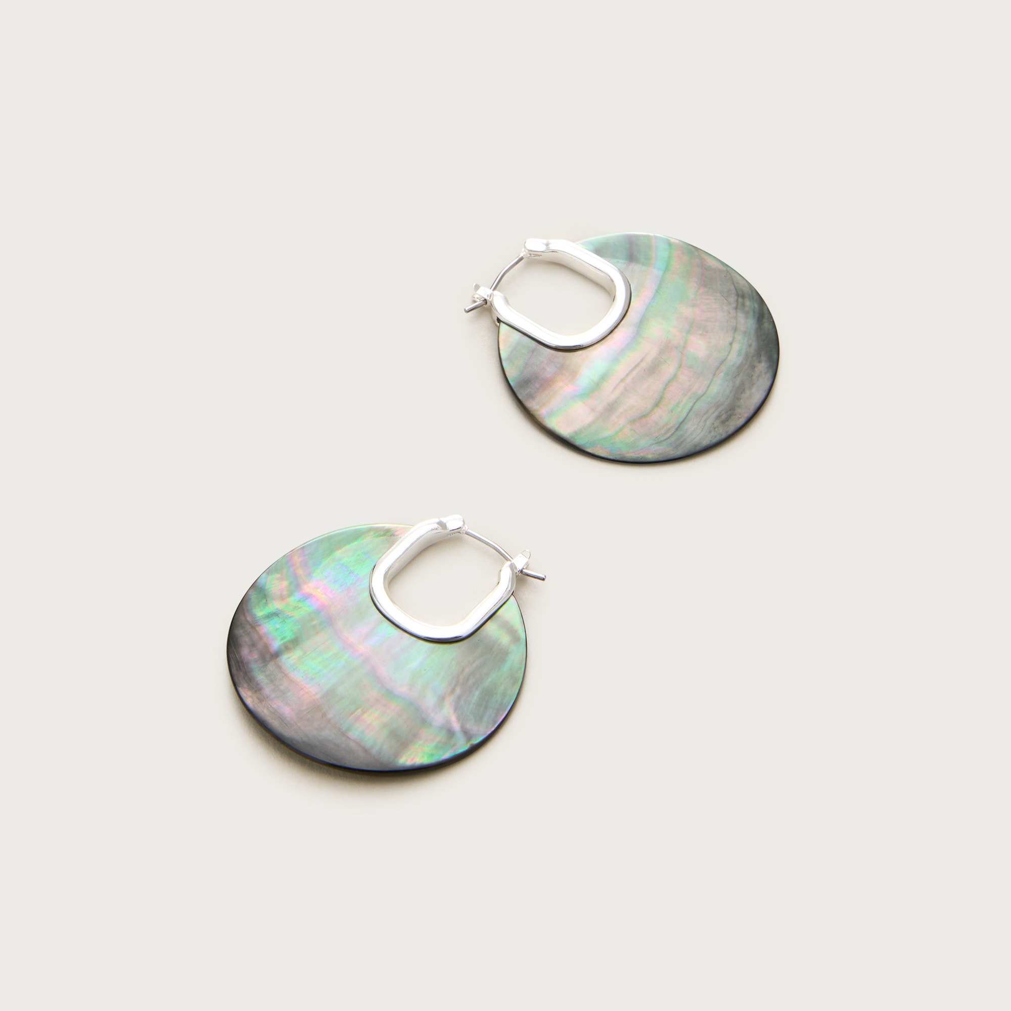 Mother-of-pearl disc earrings