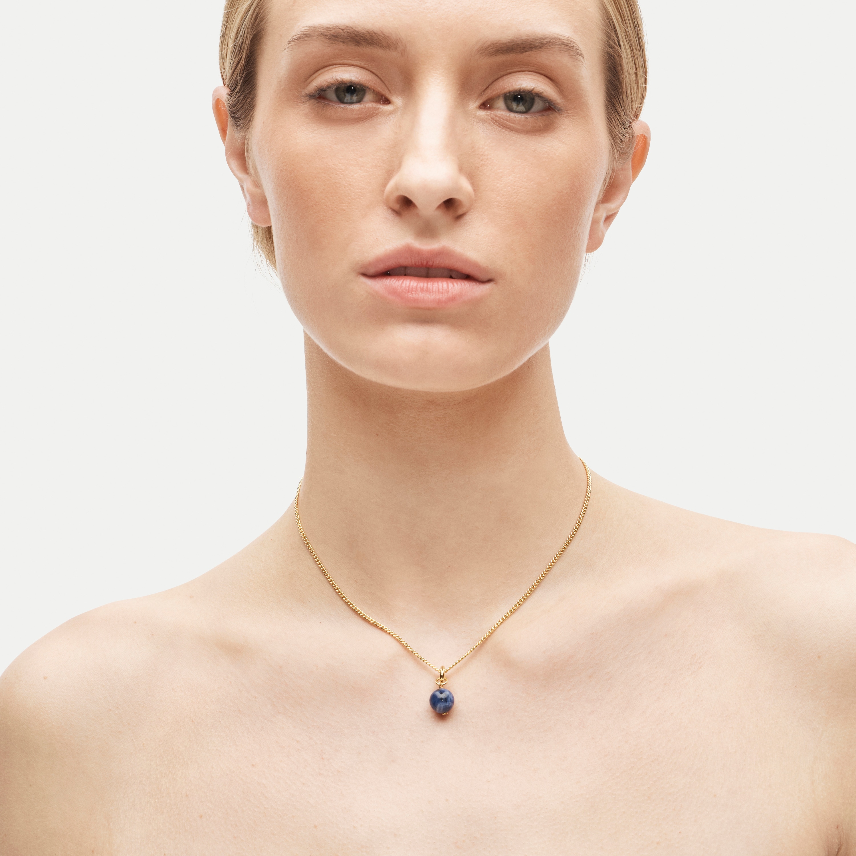 Semiprecious stone pendant necklace