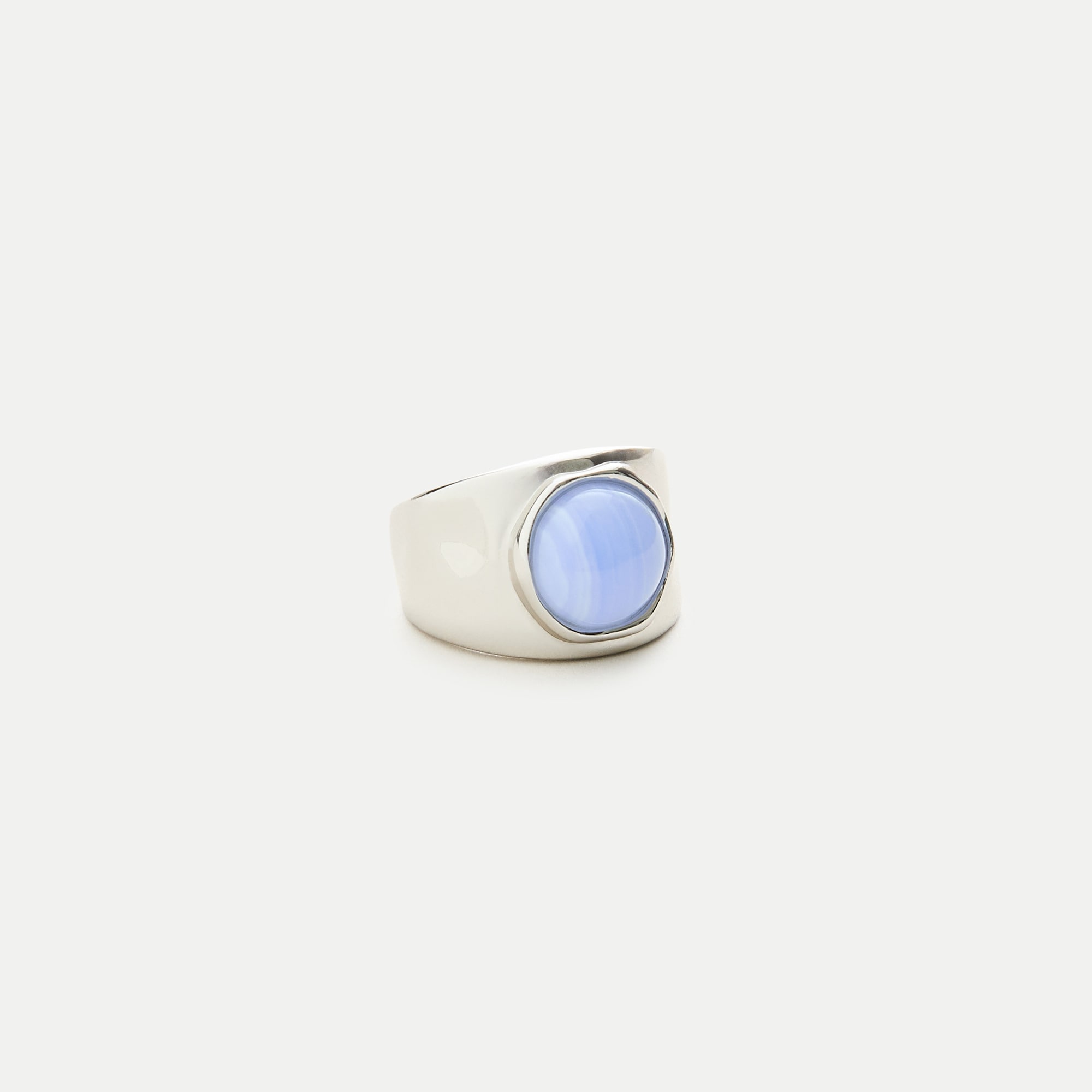 Inset stone ring