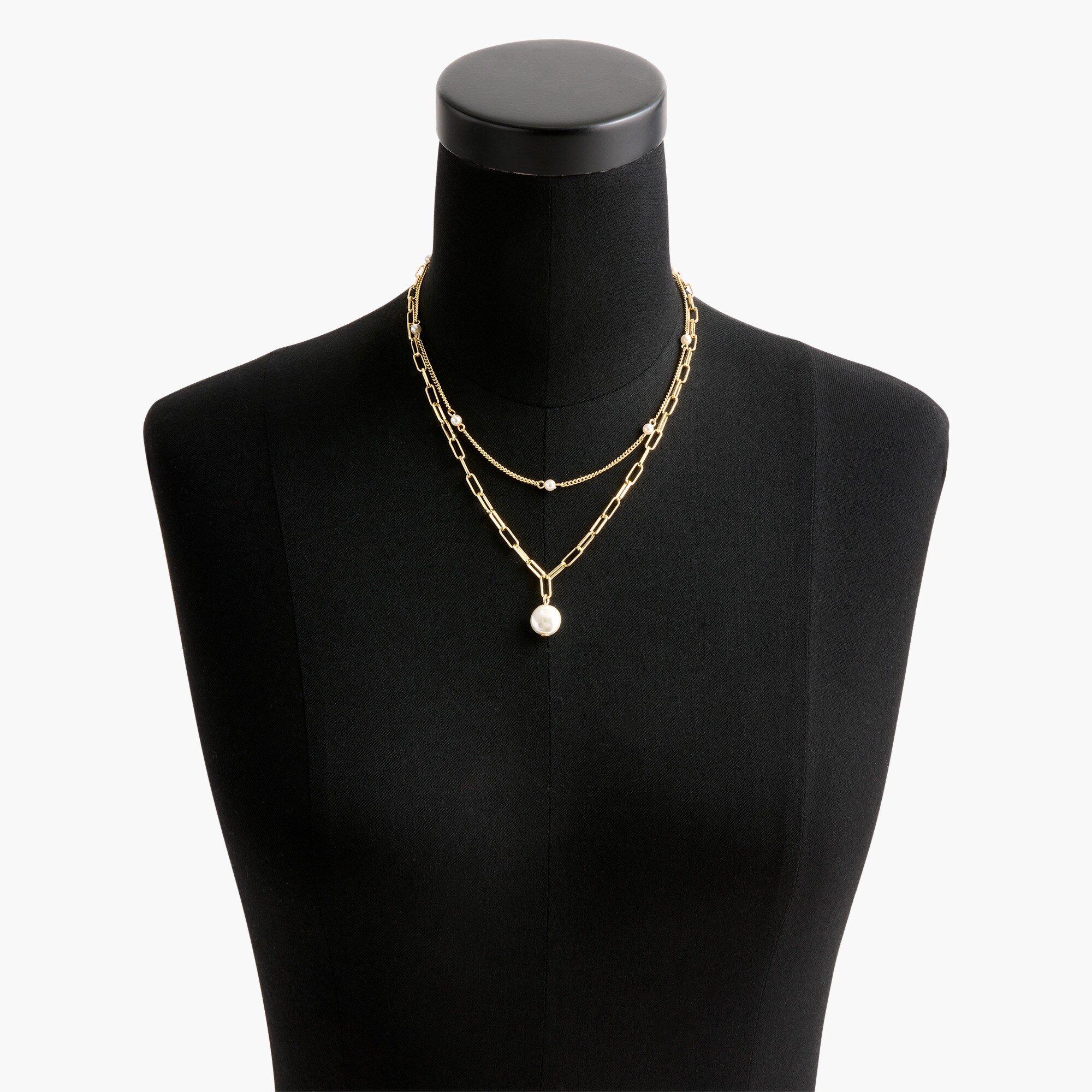 Layered pearl pendant necklace