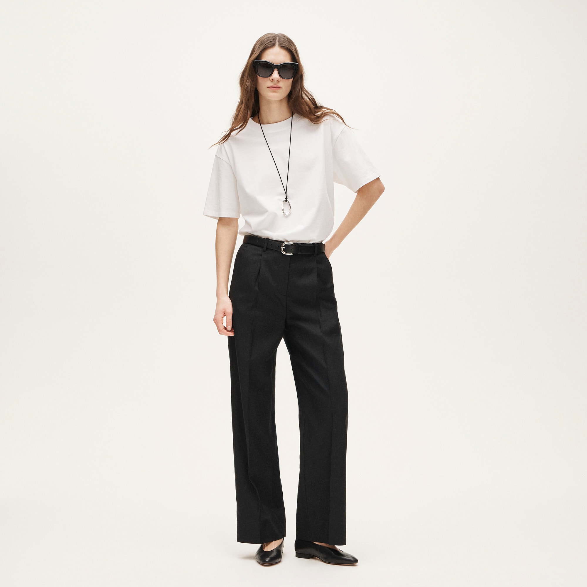 Petite Essential wide-leg pant in Gramercy linen blend - Black