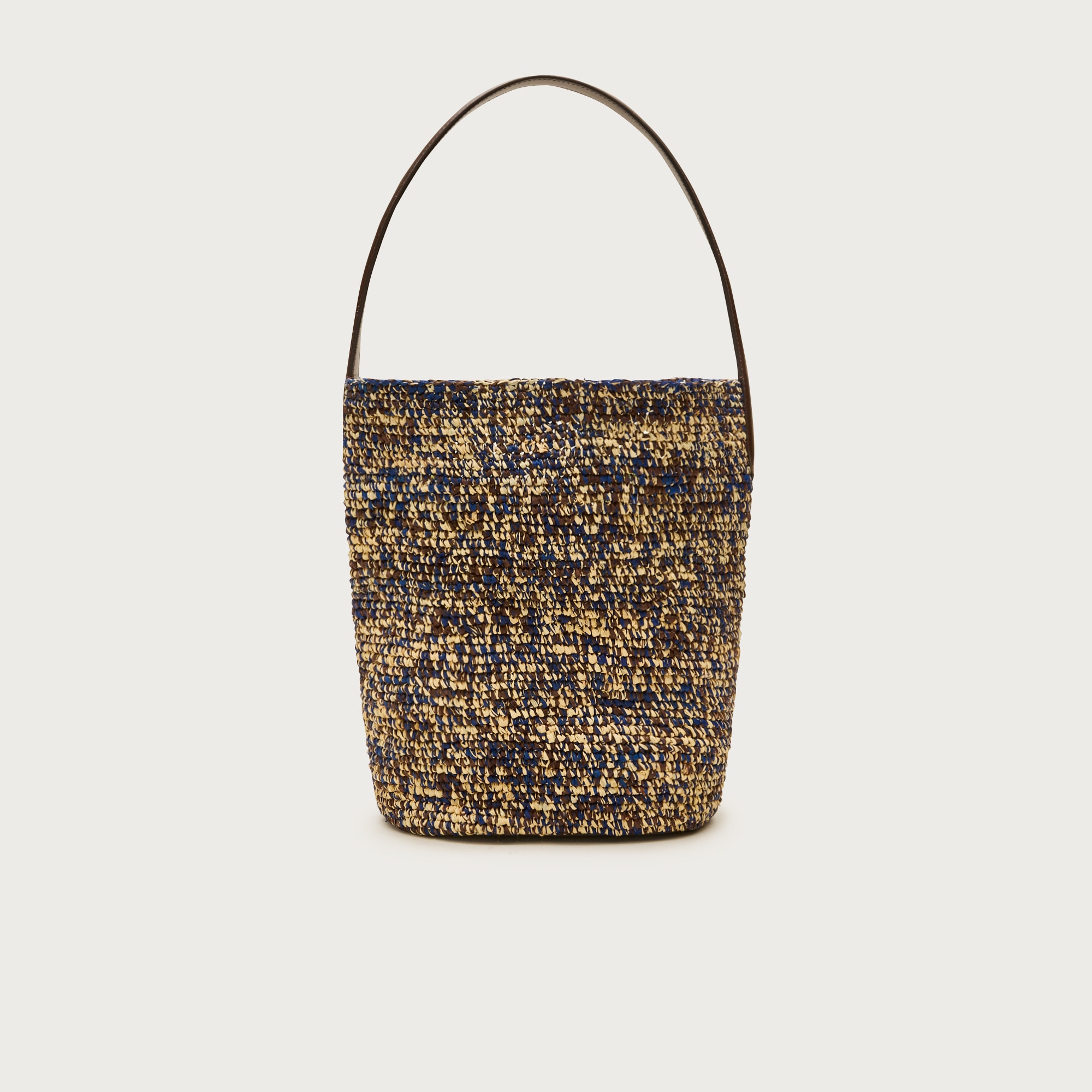 Berkeley handwoven bucket bag in marled straw