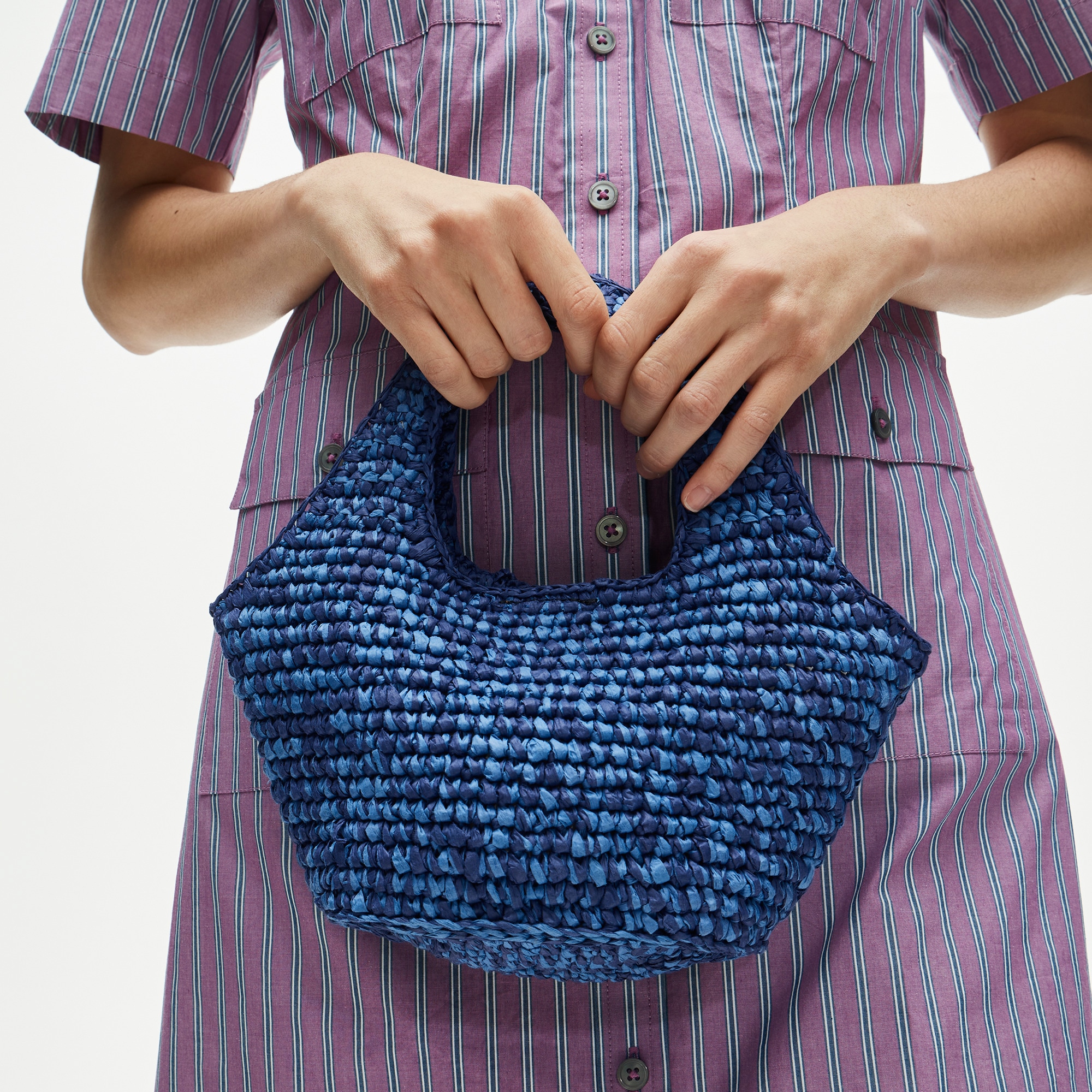 Small handwoven tote in marled straw