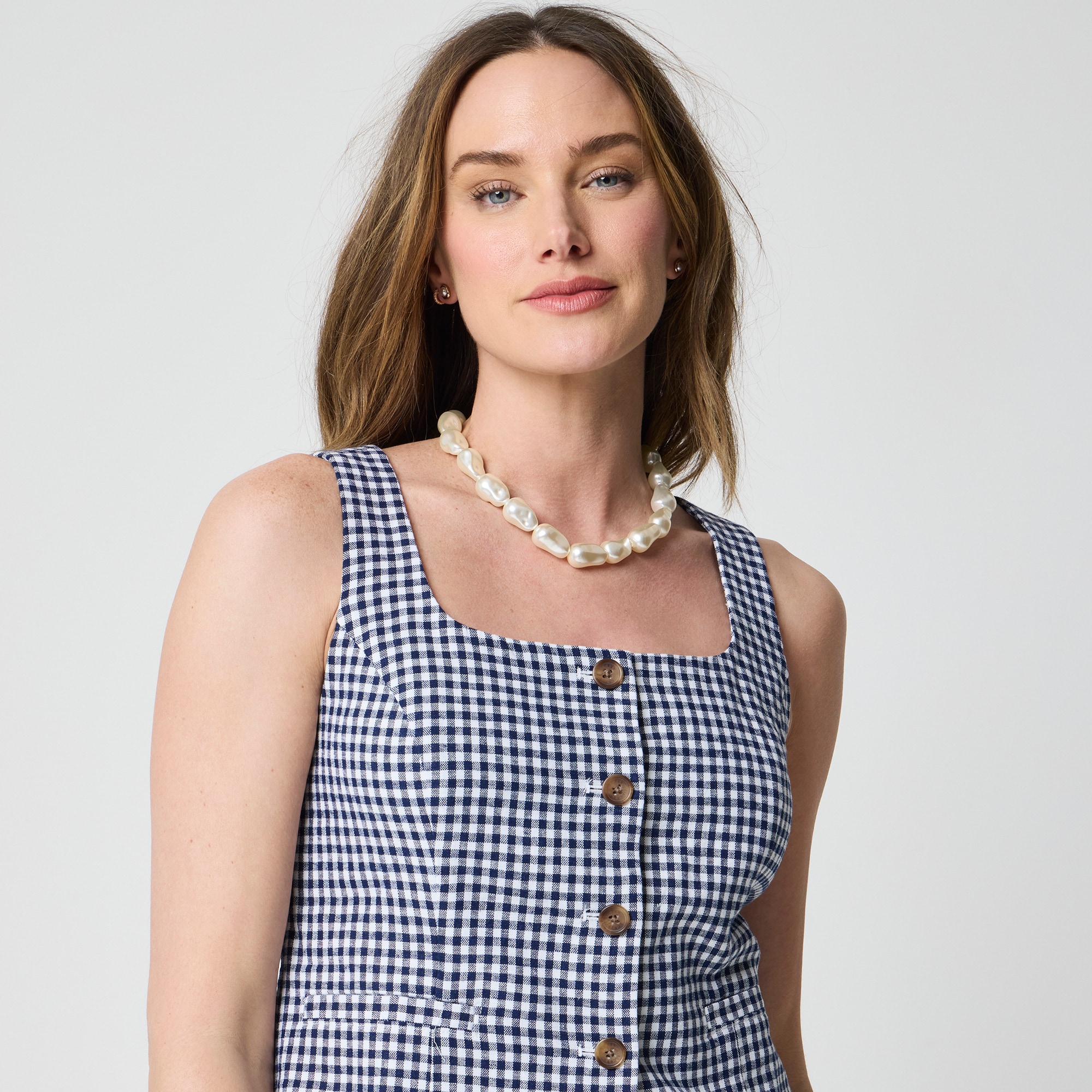 Linen-blend scoopneck button-front vest