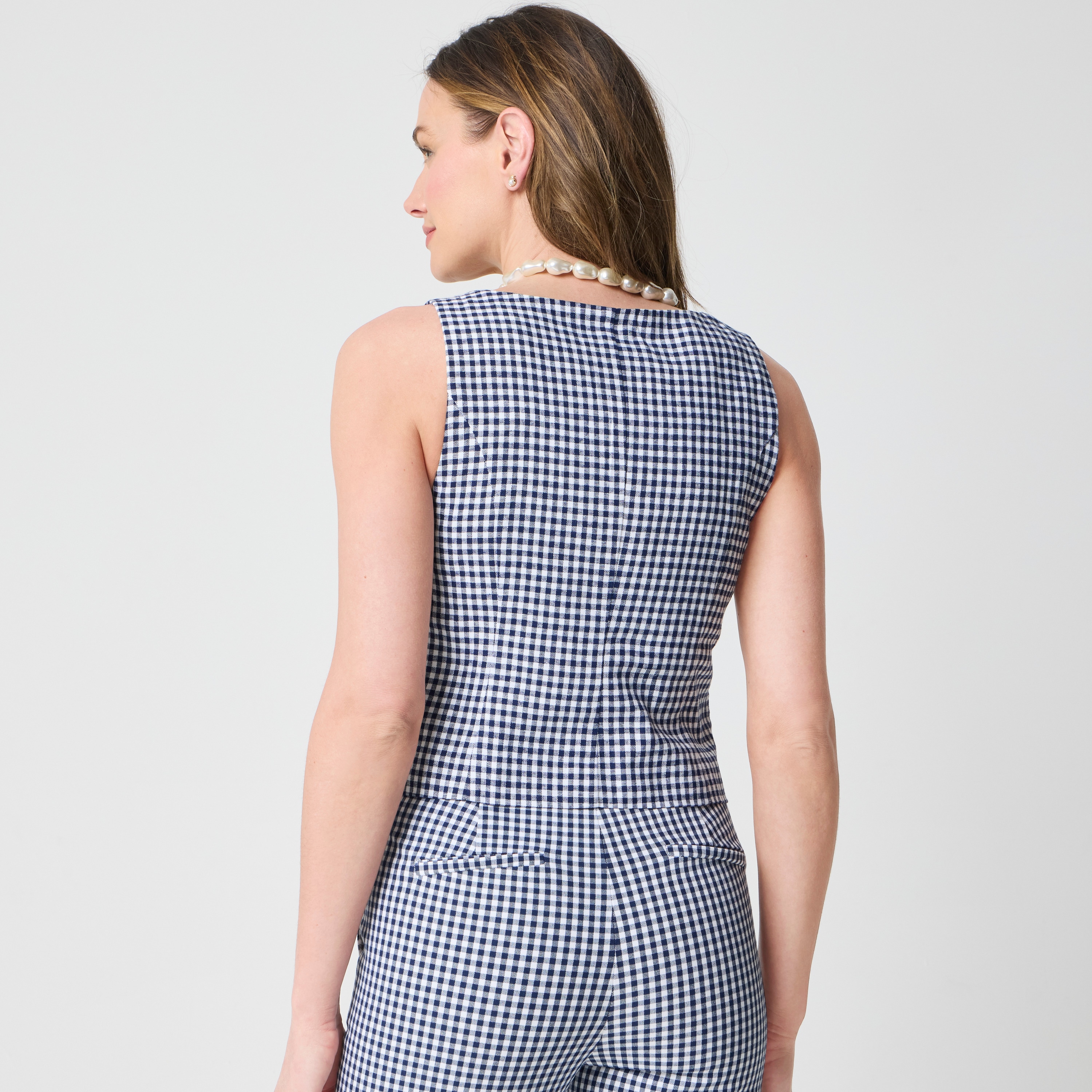 Linen-blend scoopneck button-front vest