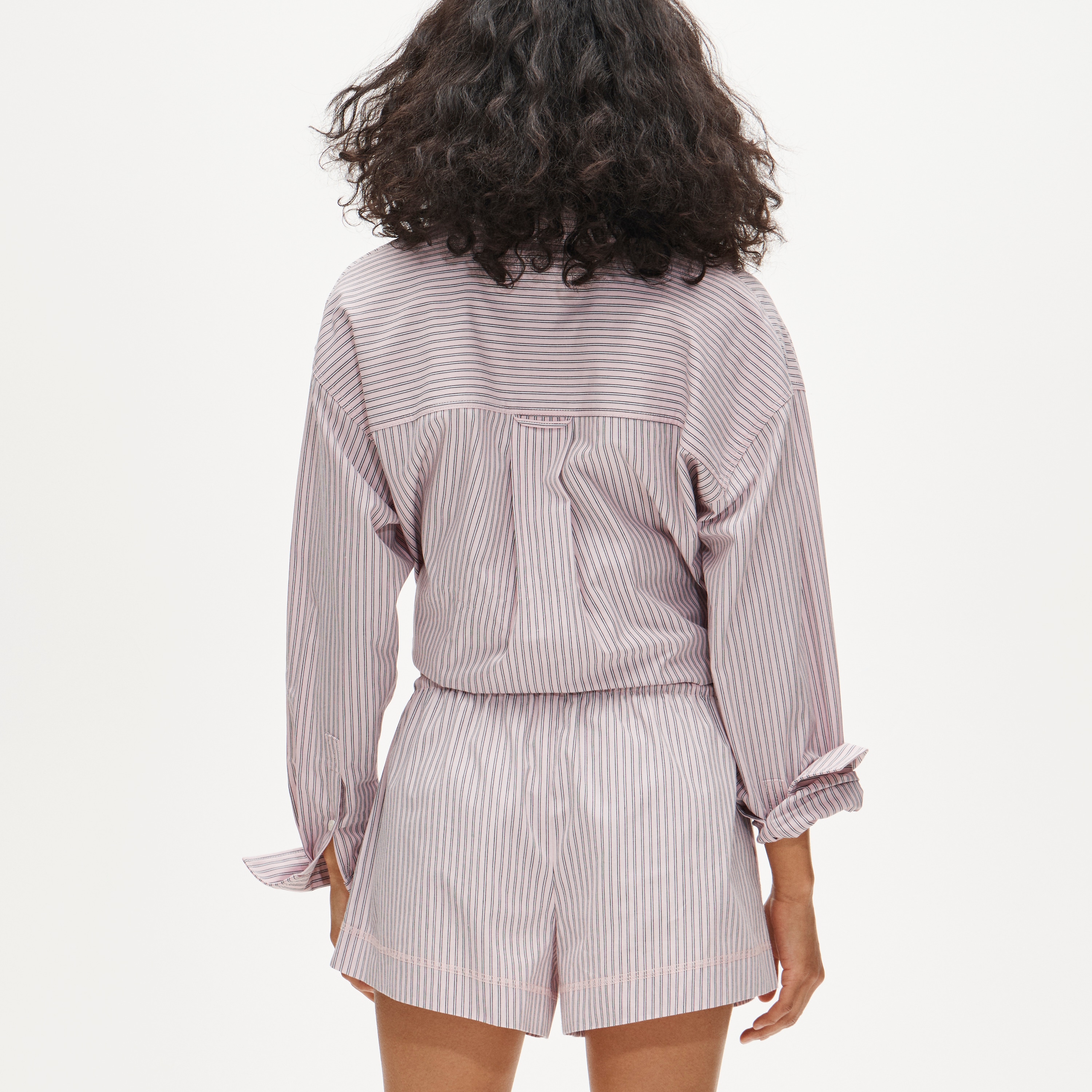 Cruise short in striped lightweight oxford
