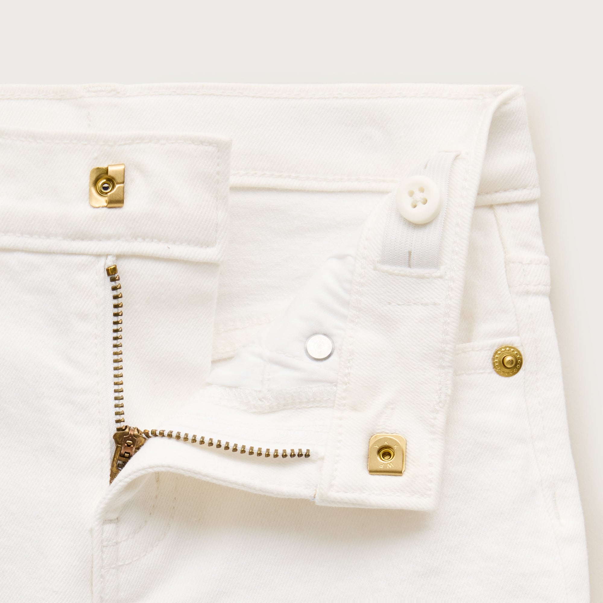 Girls' flare jean in white