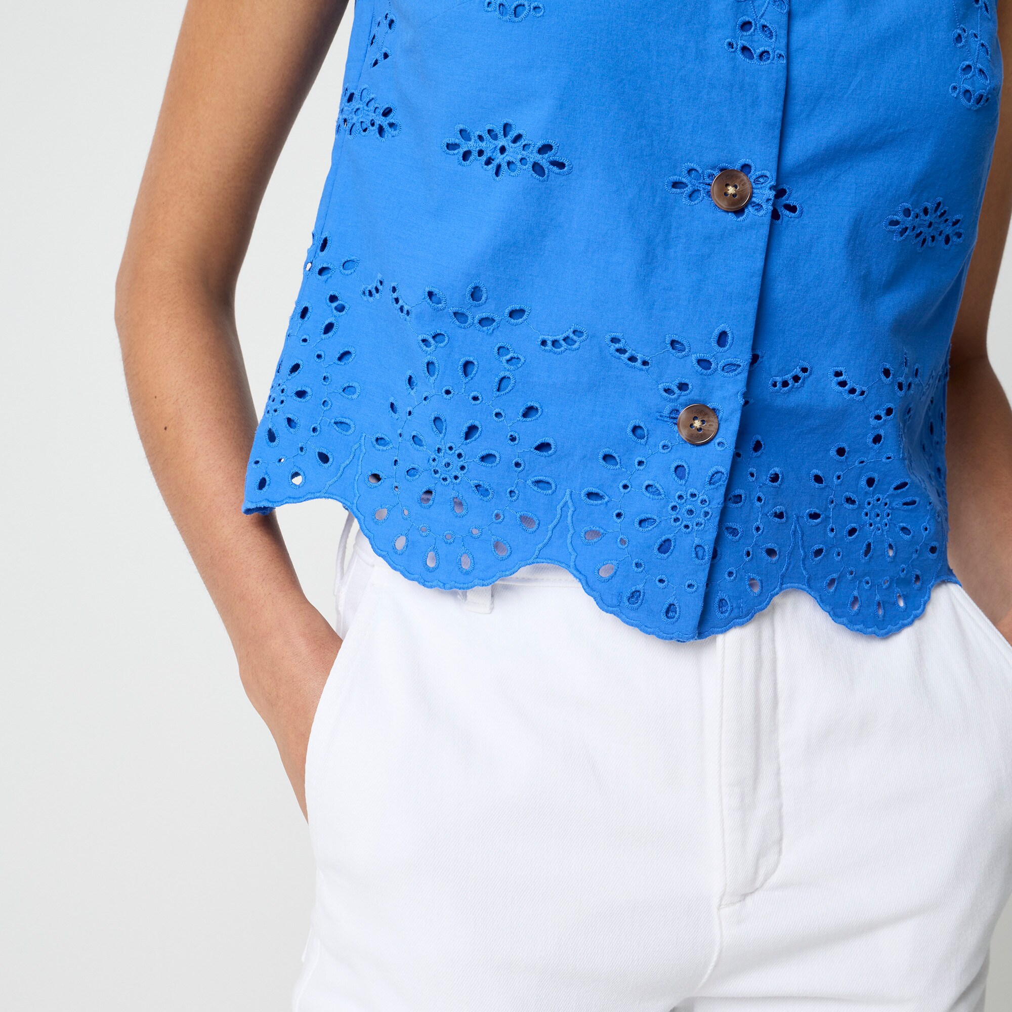 Eyelet button-front shell