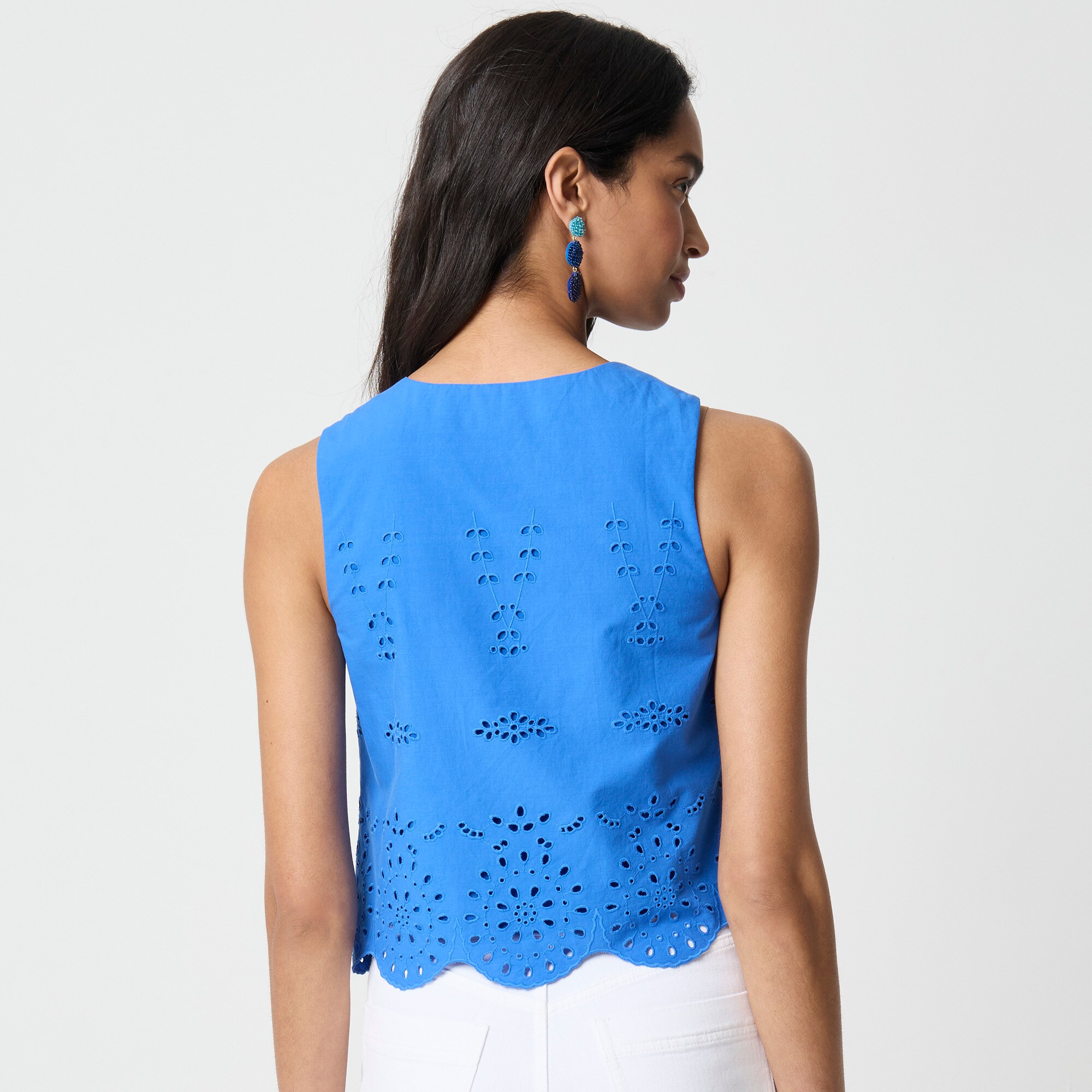 Eyelet button-front shell