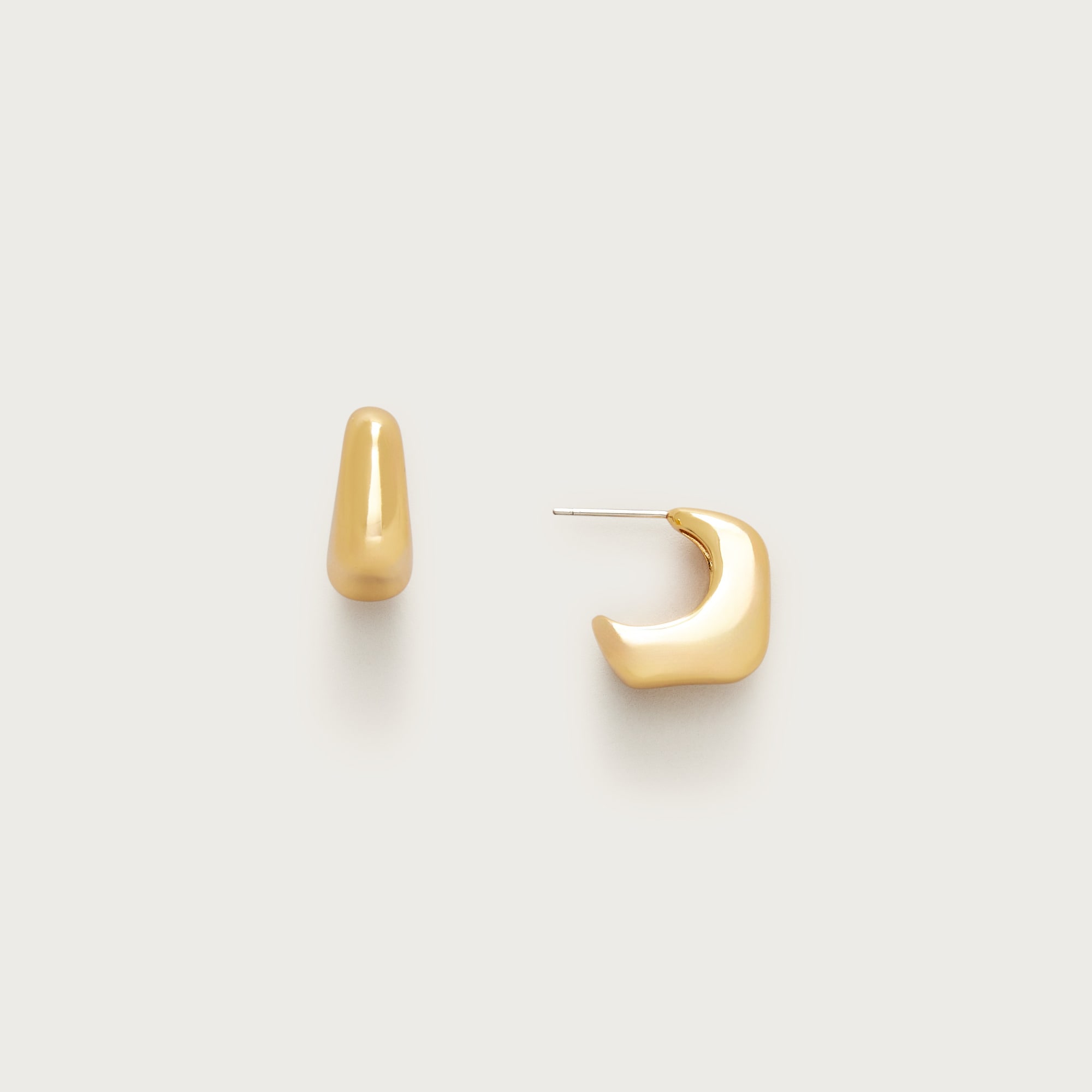 Sculptural huggie hoop earrings