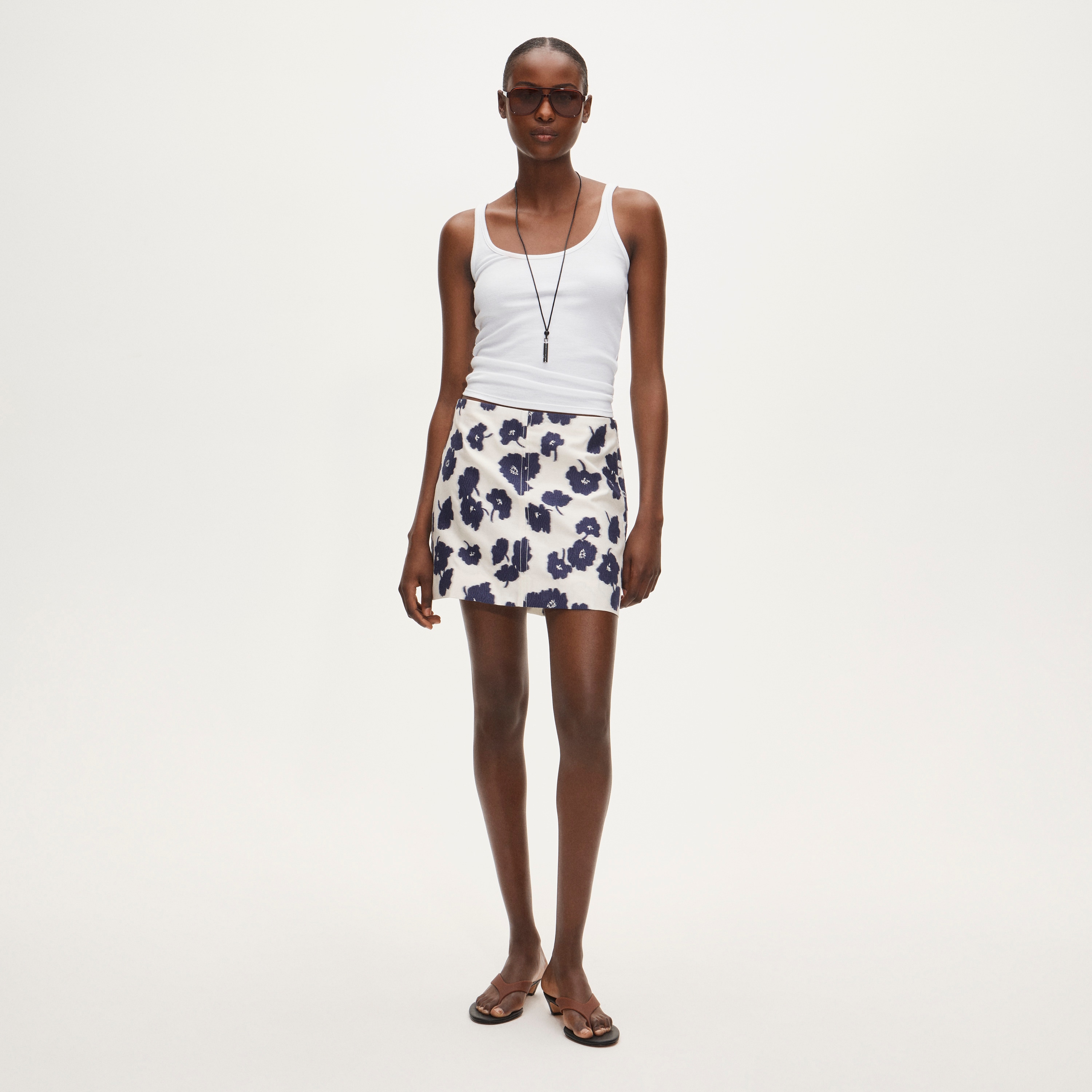 Floral Jacquard skirt ネイビー　サイズ2 Fairfax Mini Skirt In Blurred Floral Jacquard For Women | J.Crew