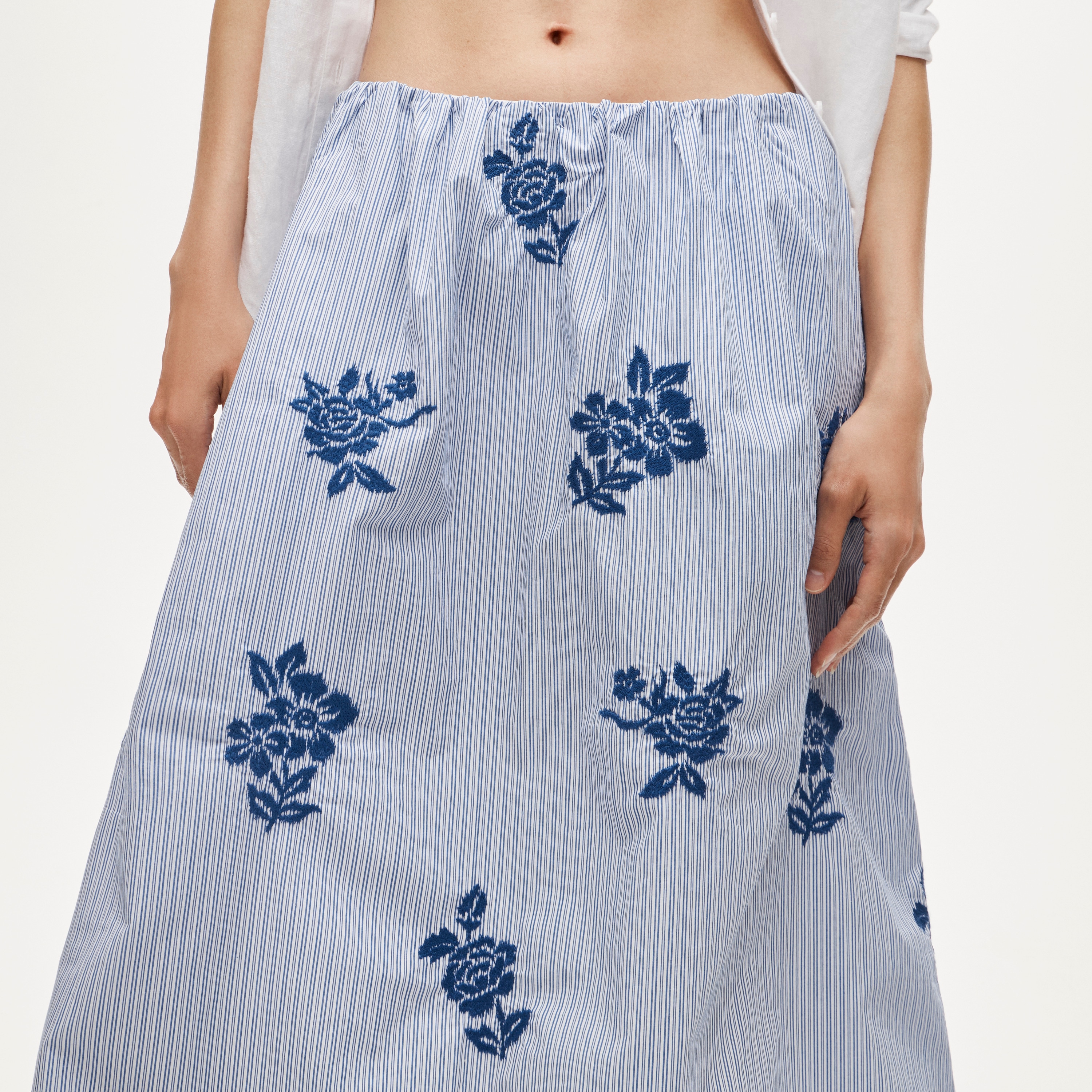 Beckett midi skirt in embroidered floral stripe