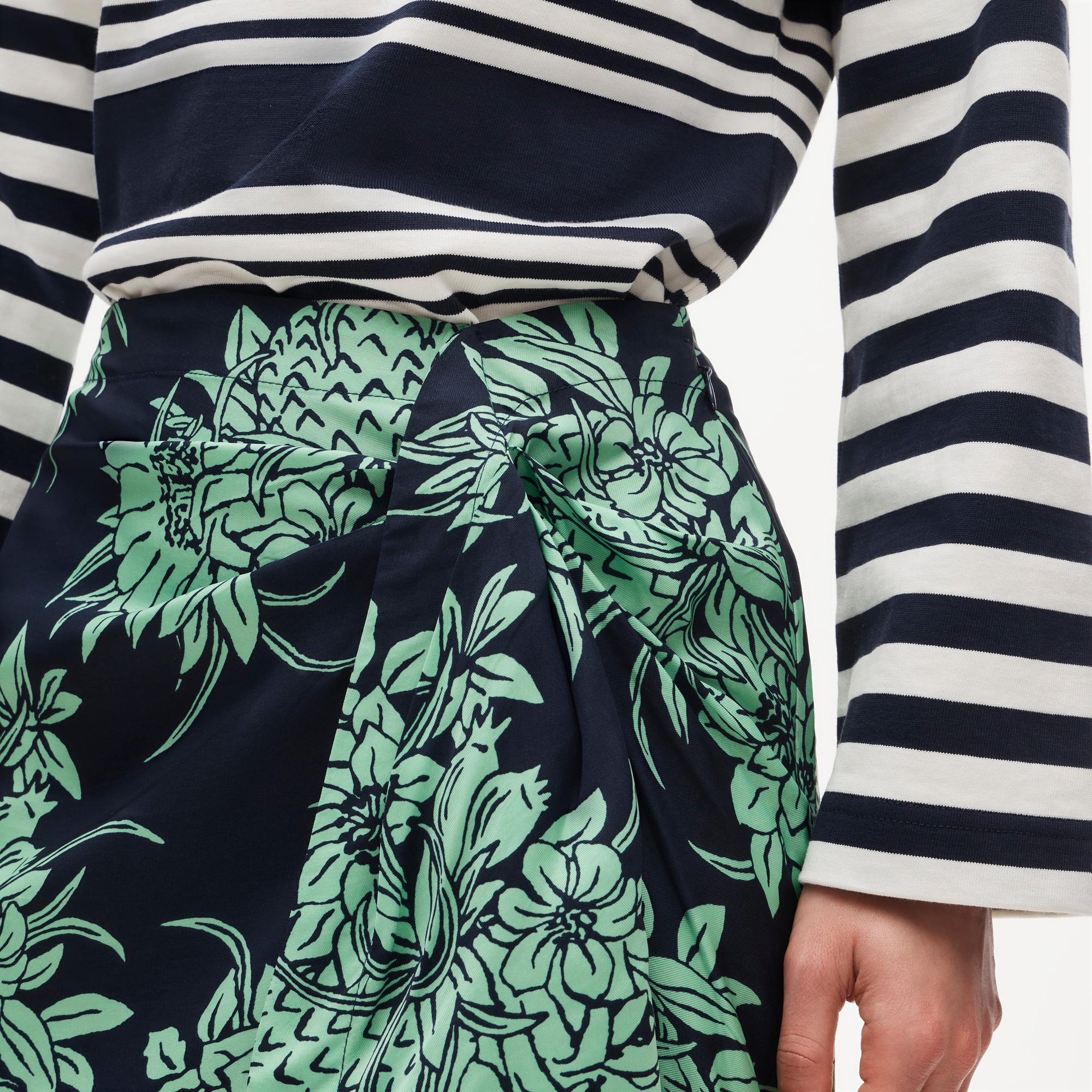 Faux-wrap skirt in pineapple garden&ndash;print viscose twill - image 3