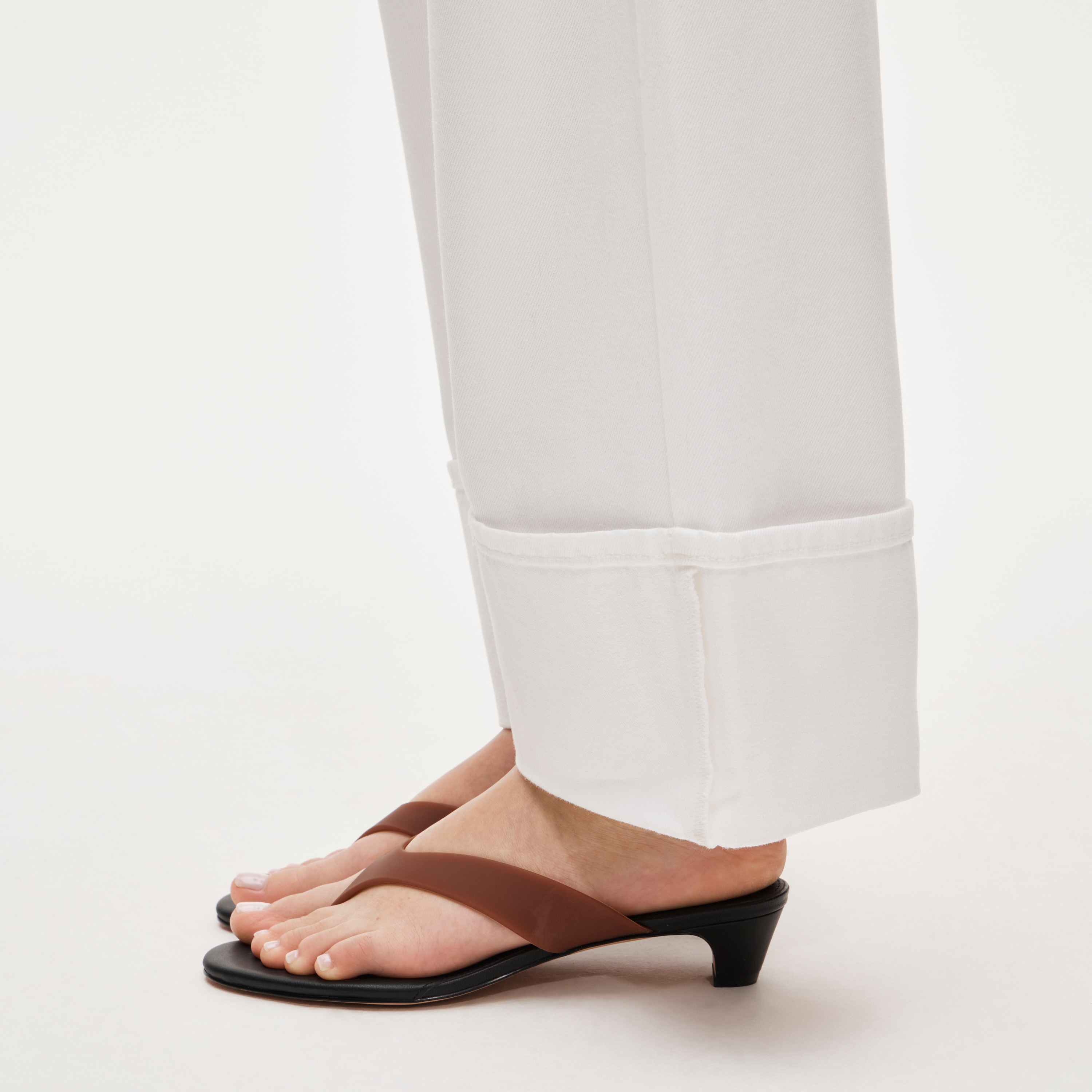 Everyday wide-leg cuffed ankle jean in rigid