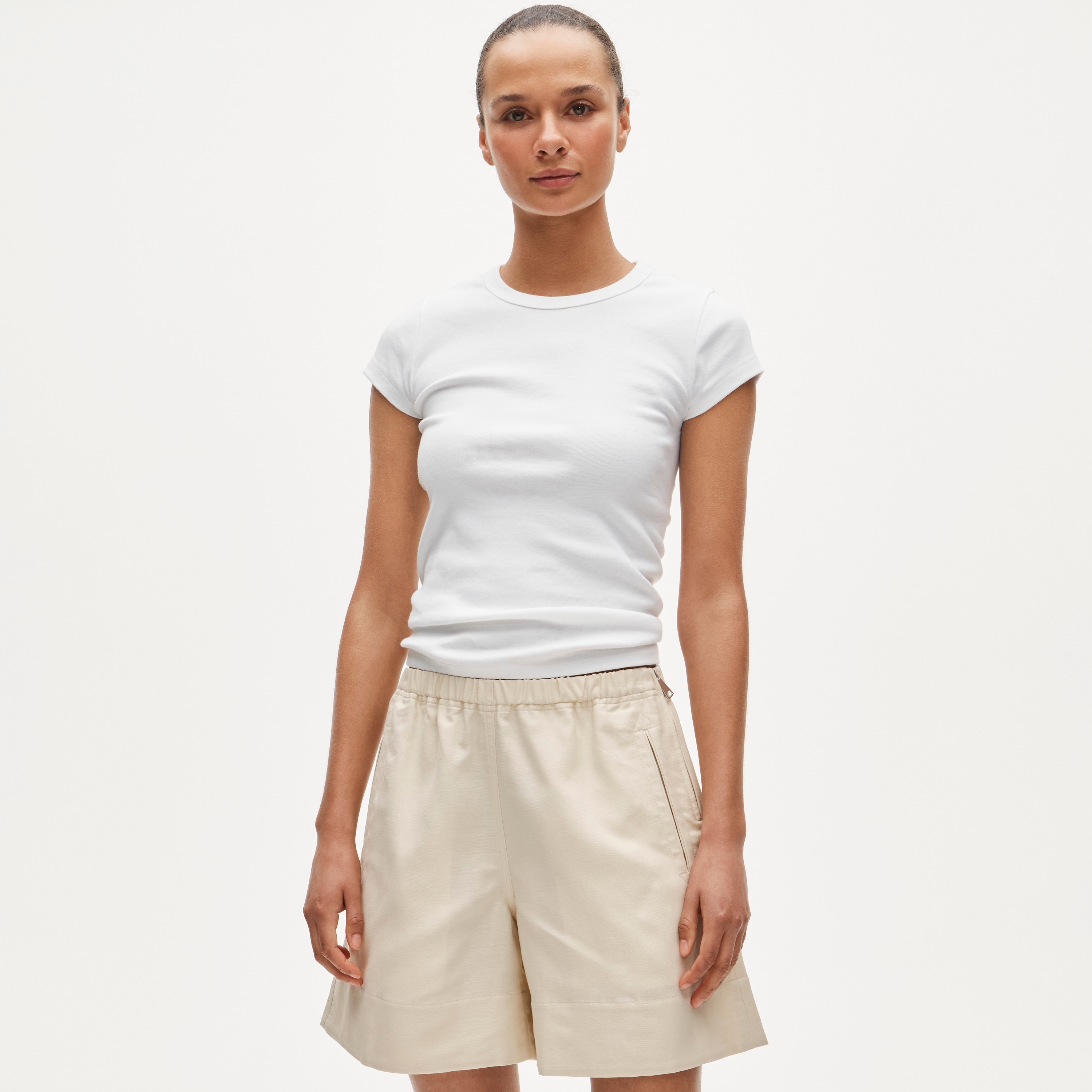 6" short in Gramercy linen blend