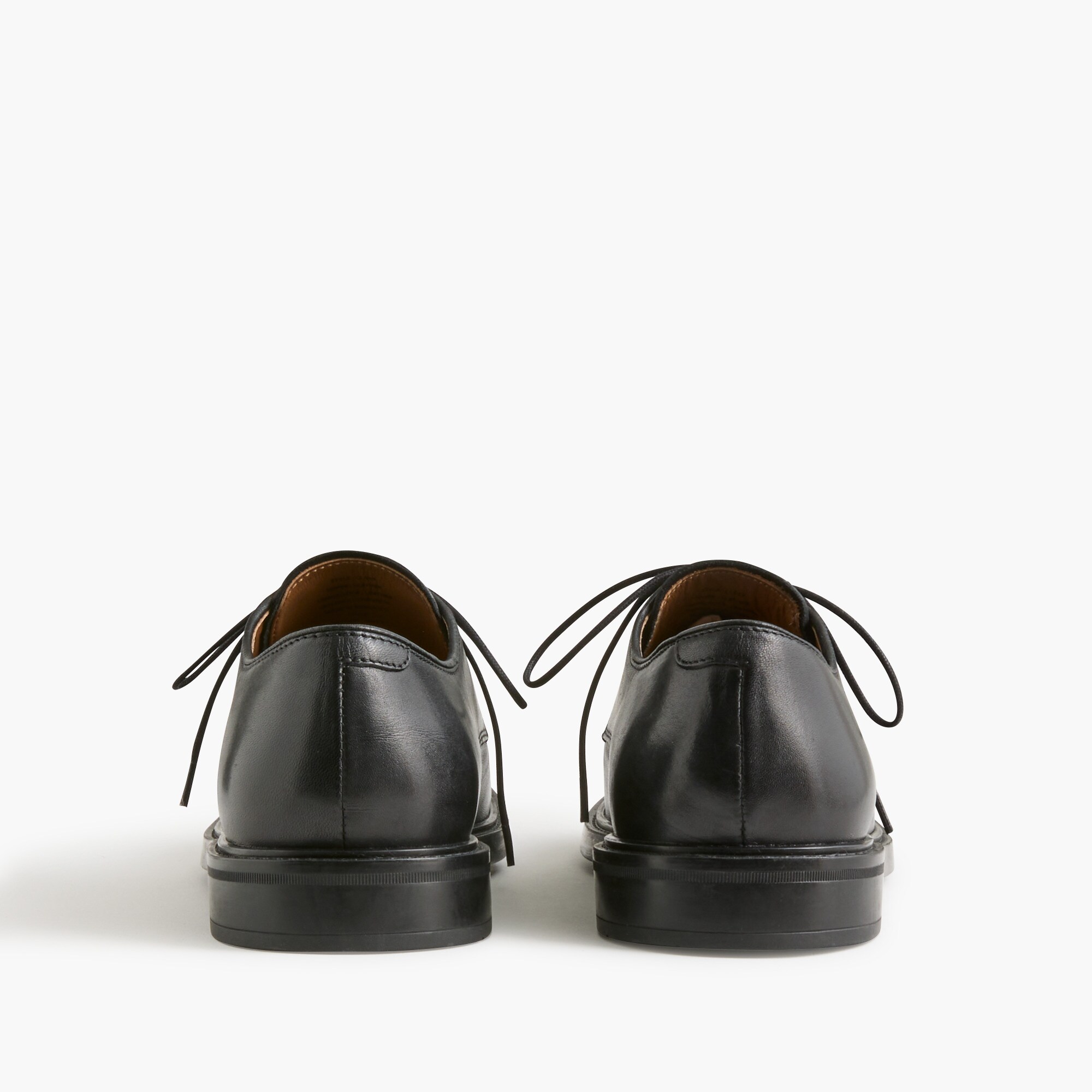 Leather lace-up shoes