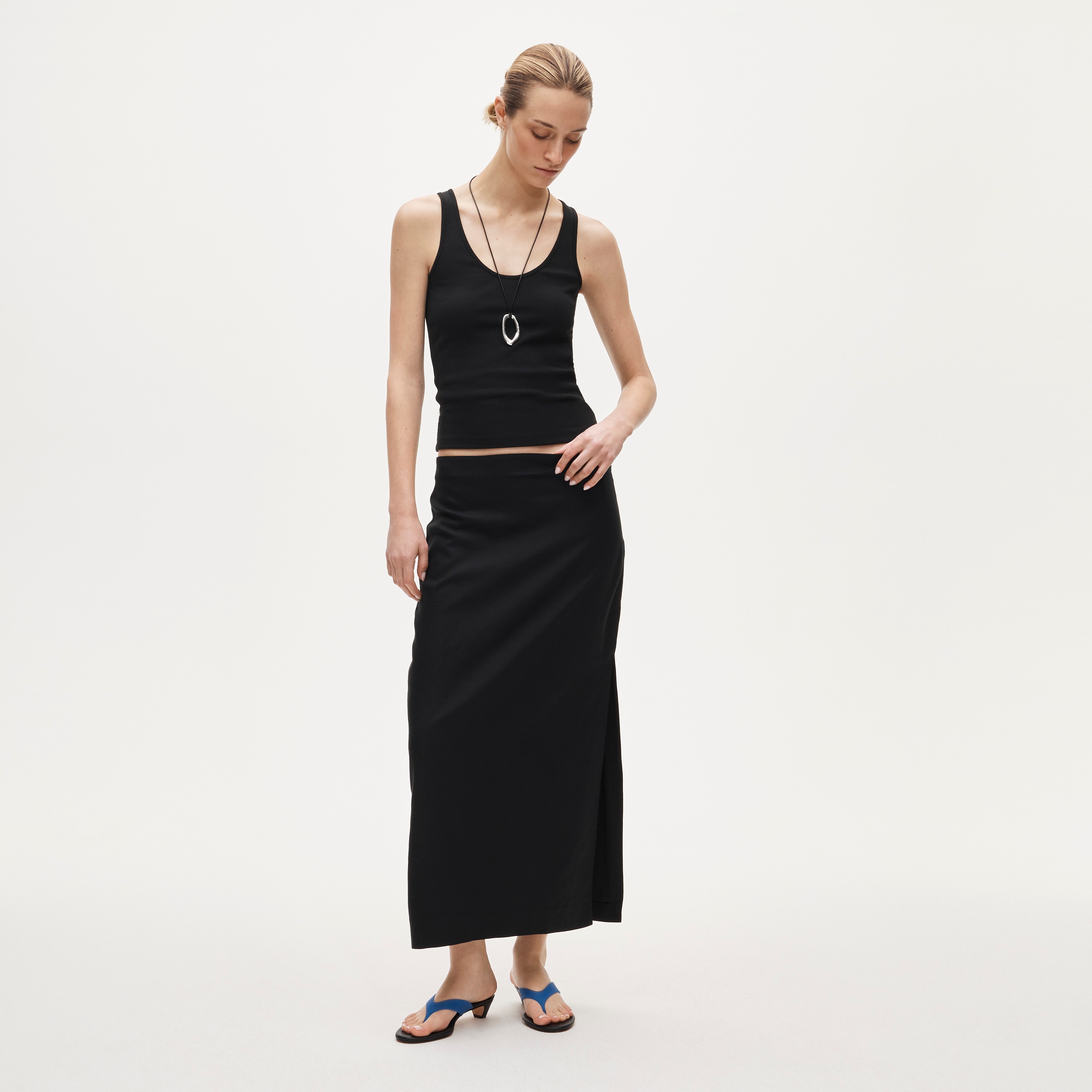 Perfect rib V-neck tank top