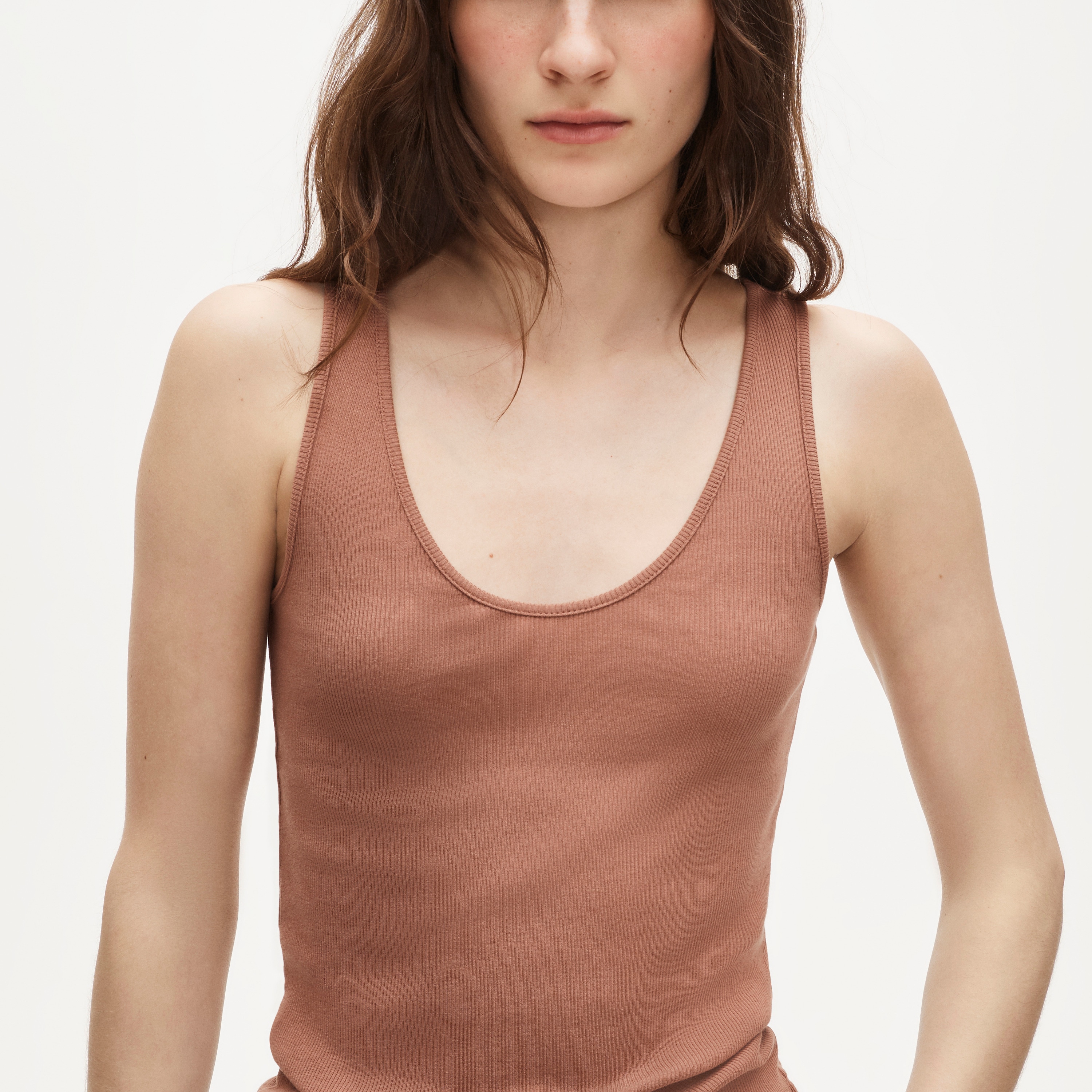 Perfect rib V-neck tank top