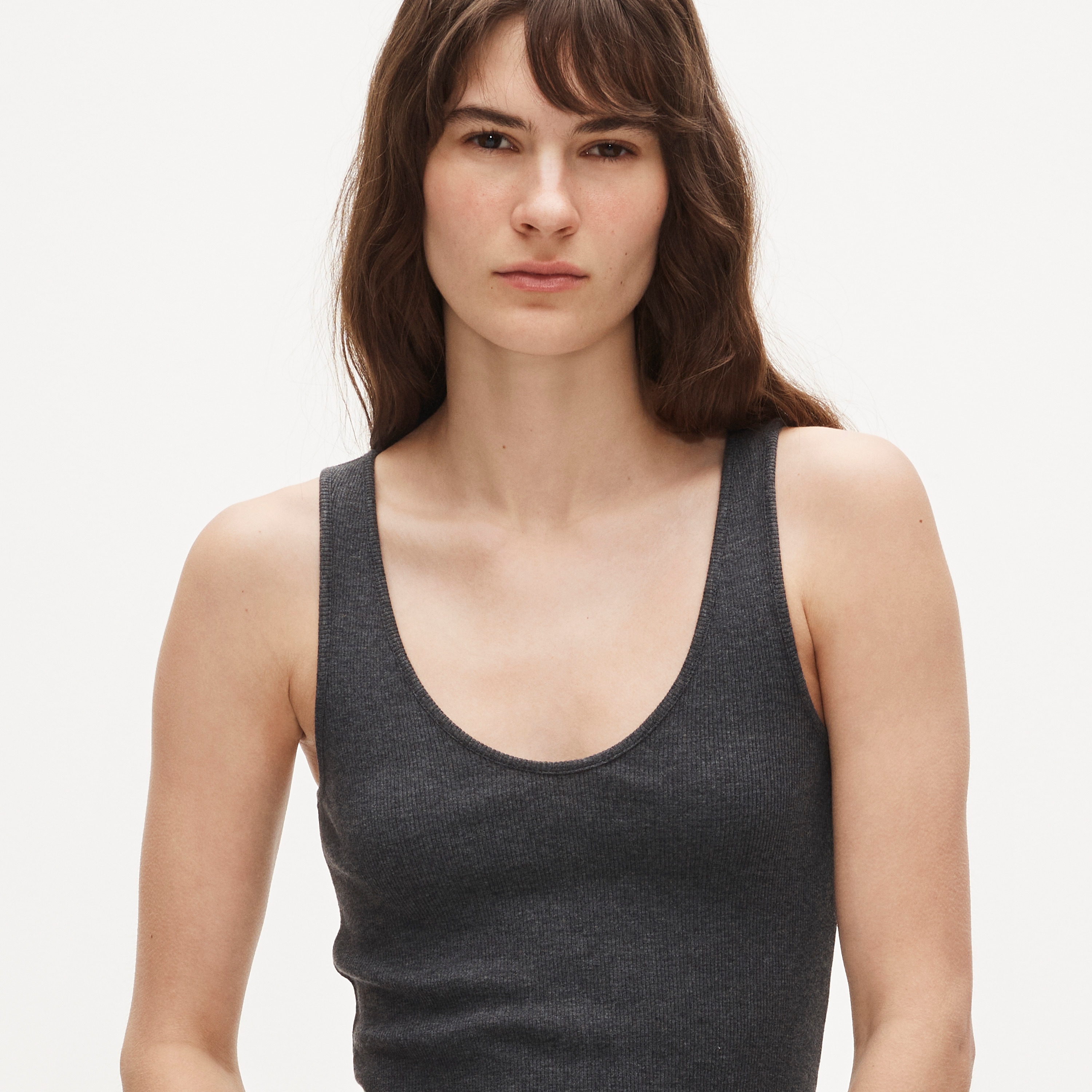 Perfect rib V-neck tank top