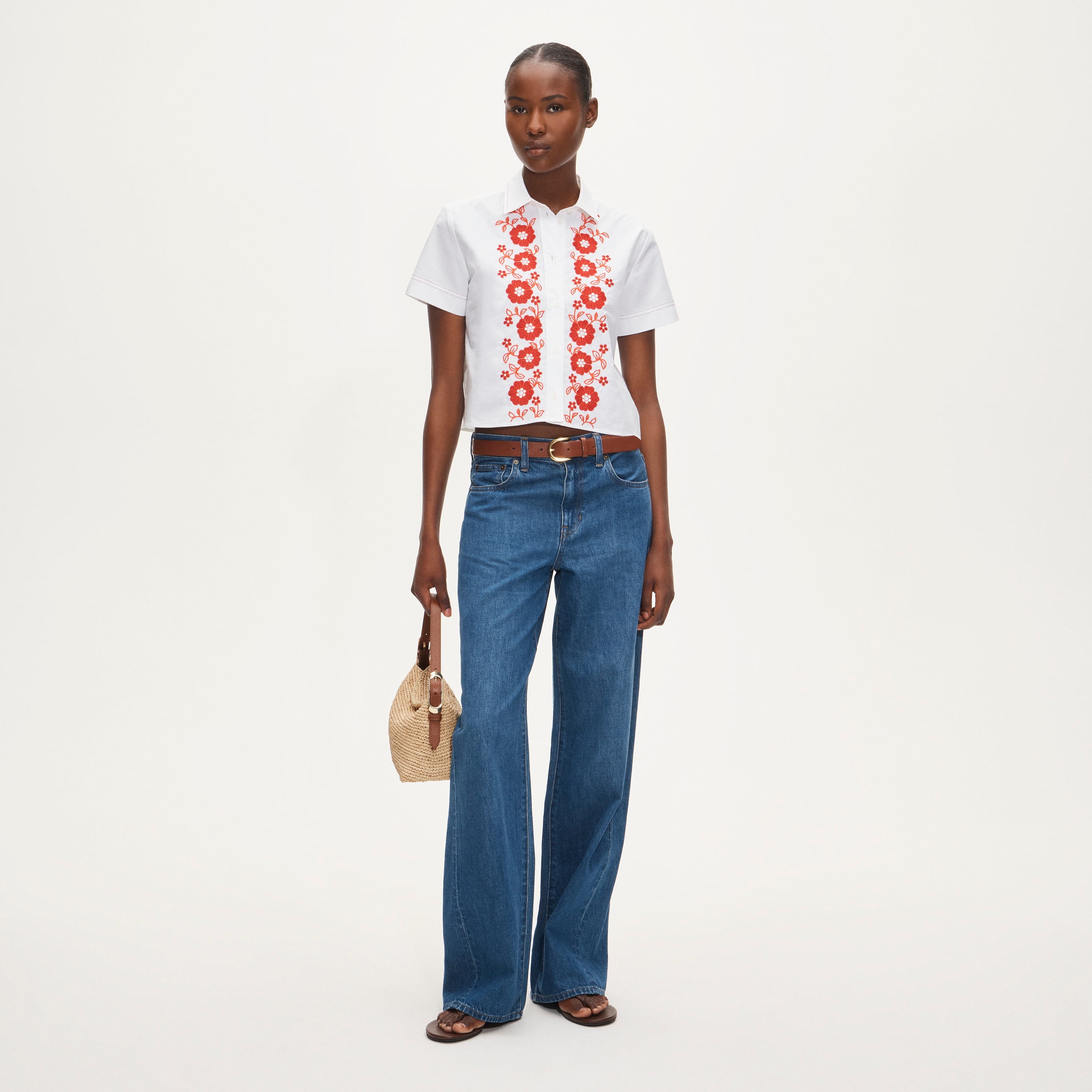 Gamine button-up shirt in embroidered floral